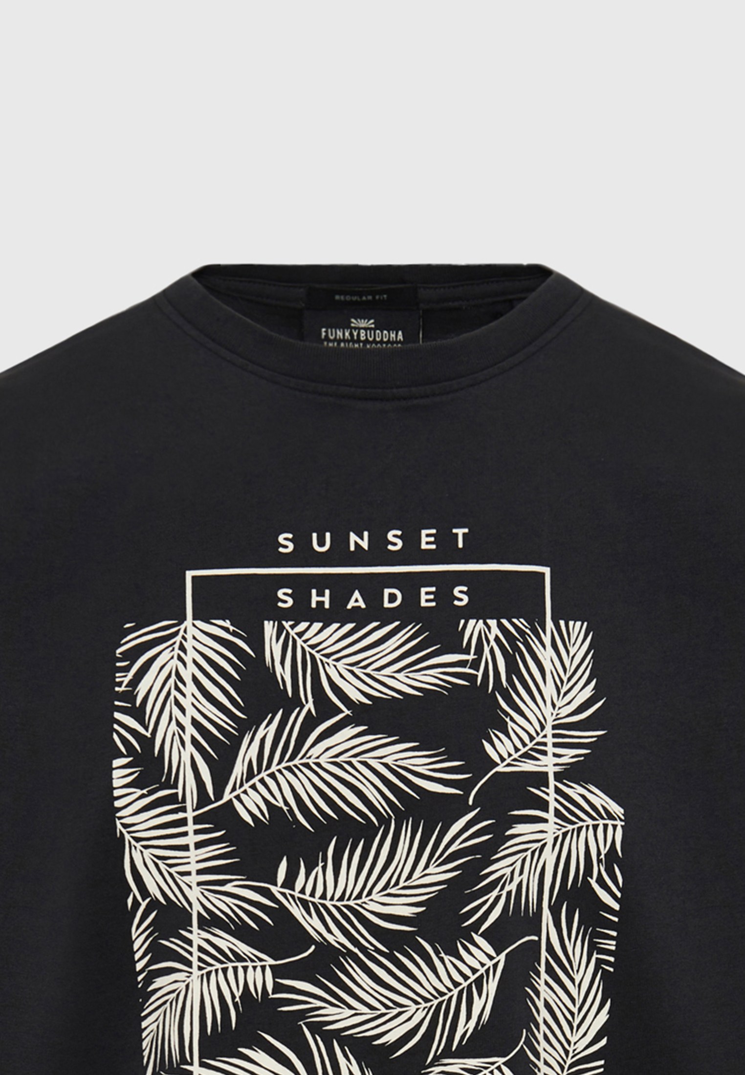 T-shirt με botanic frame τύπωμα φωτογραφία