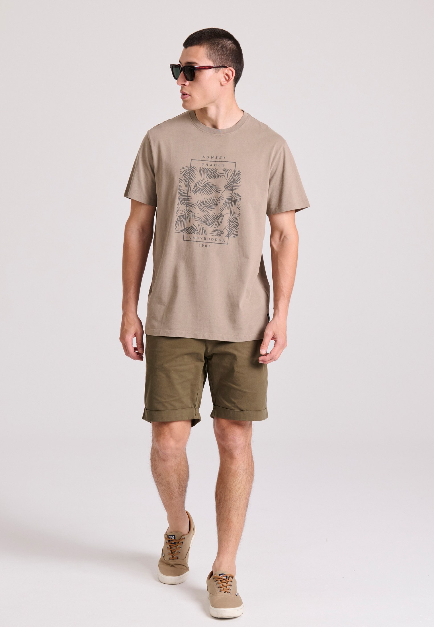 T-shirt με botanic frame τύπωμα φωτογραφία