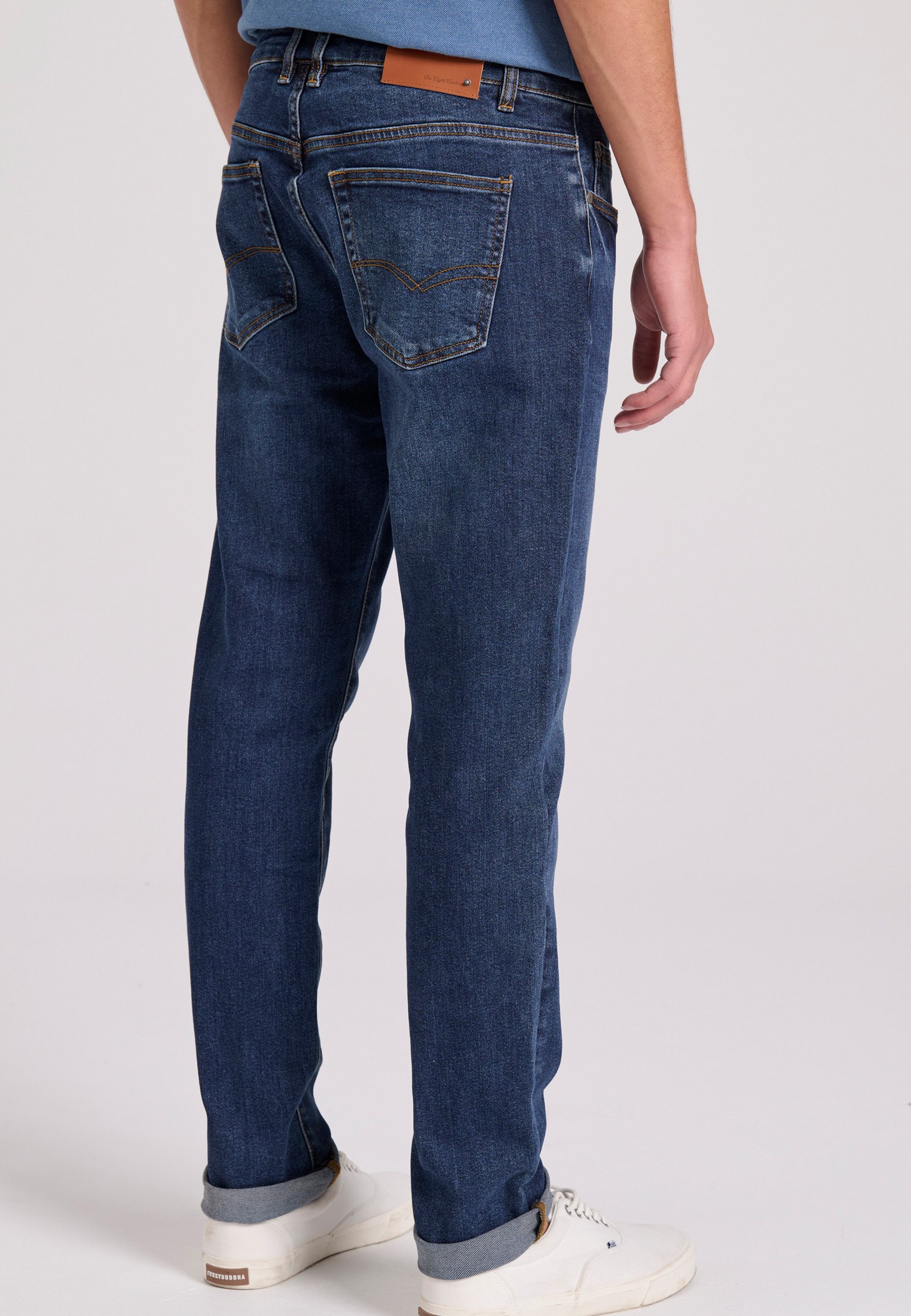 Slim tapered fit τζιν παντελόνι