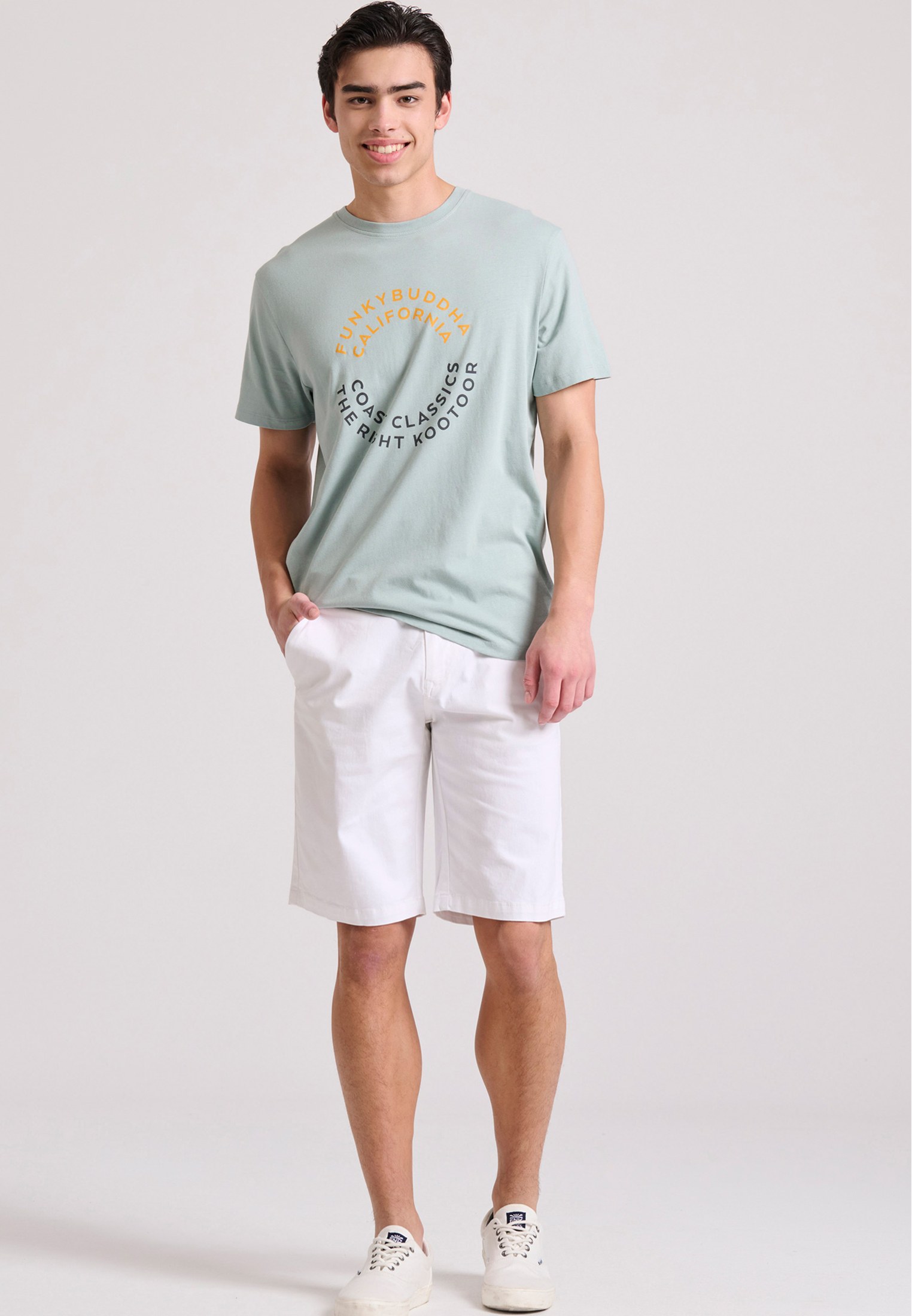 T-shirt με text artwork τύπωμα στο στήθος φωτογραφία