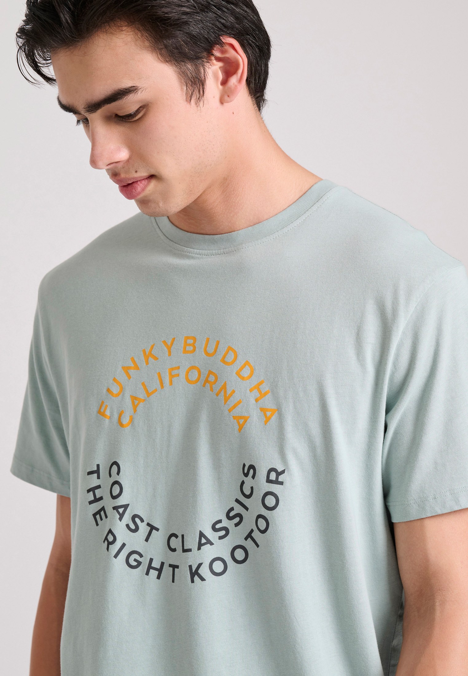 T-shirt με text artwork τύπωμα στο στήθος φωτογραφία