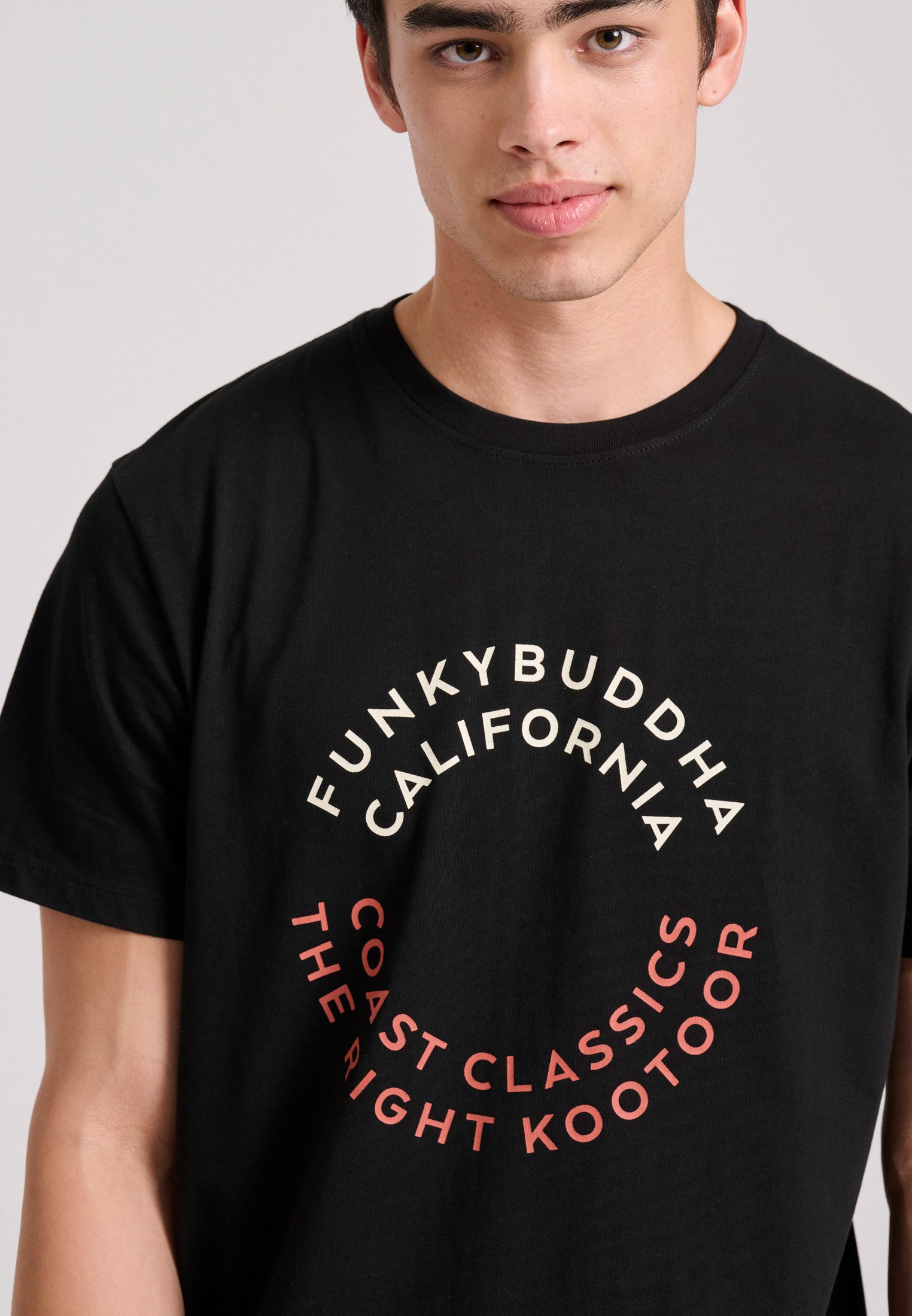 T-shirt με text artwork τύπωμα στο στήθος φωτογραφία