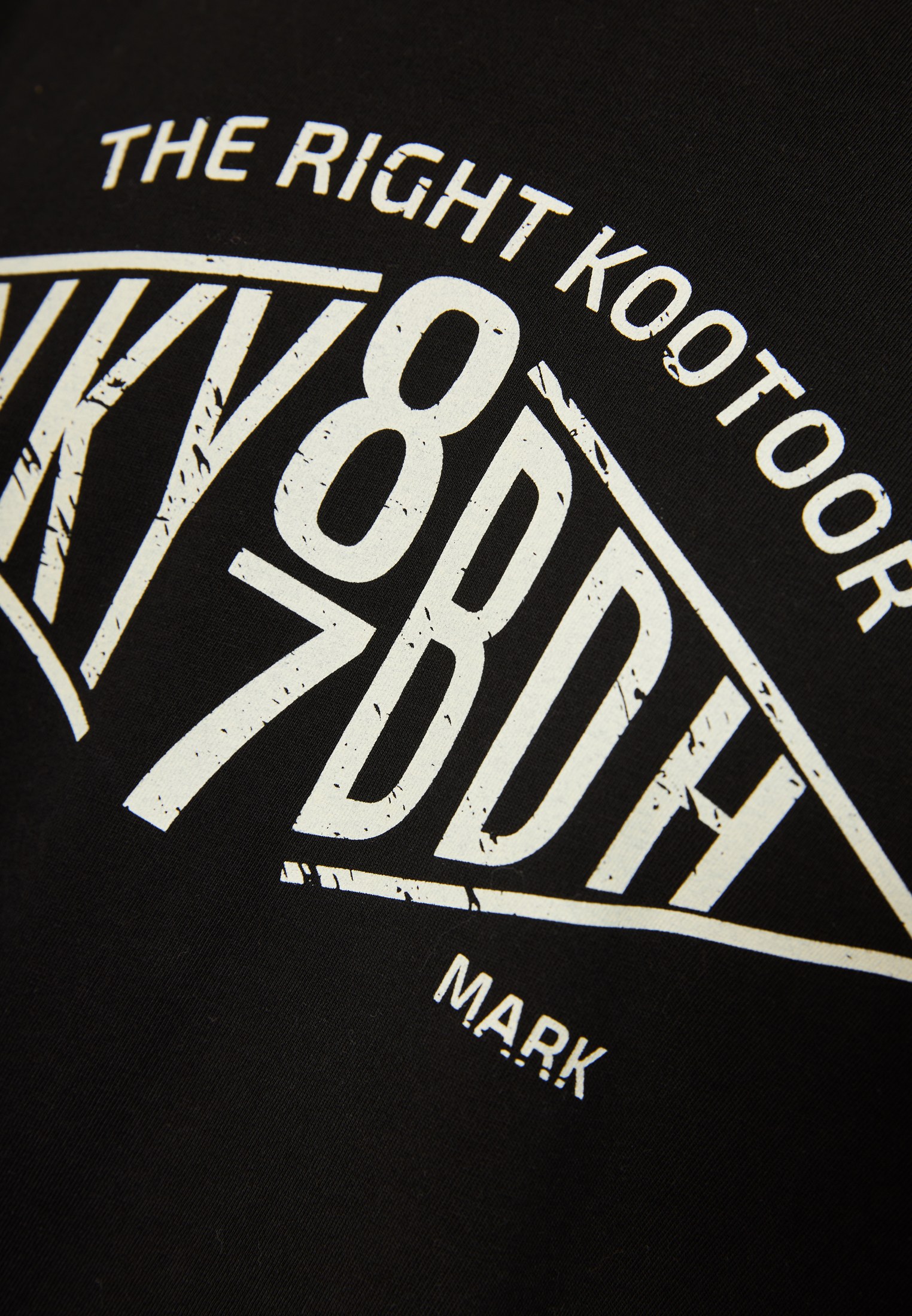 T-shirt με branded text artwork τύπωμα