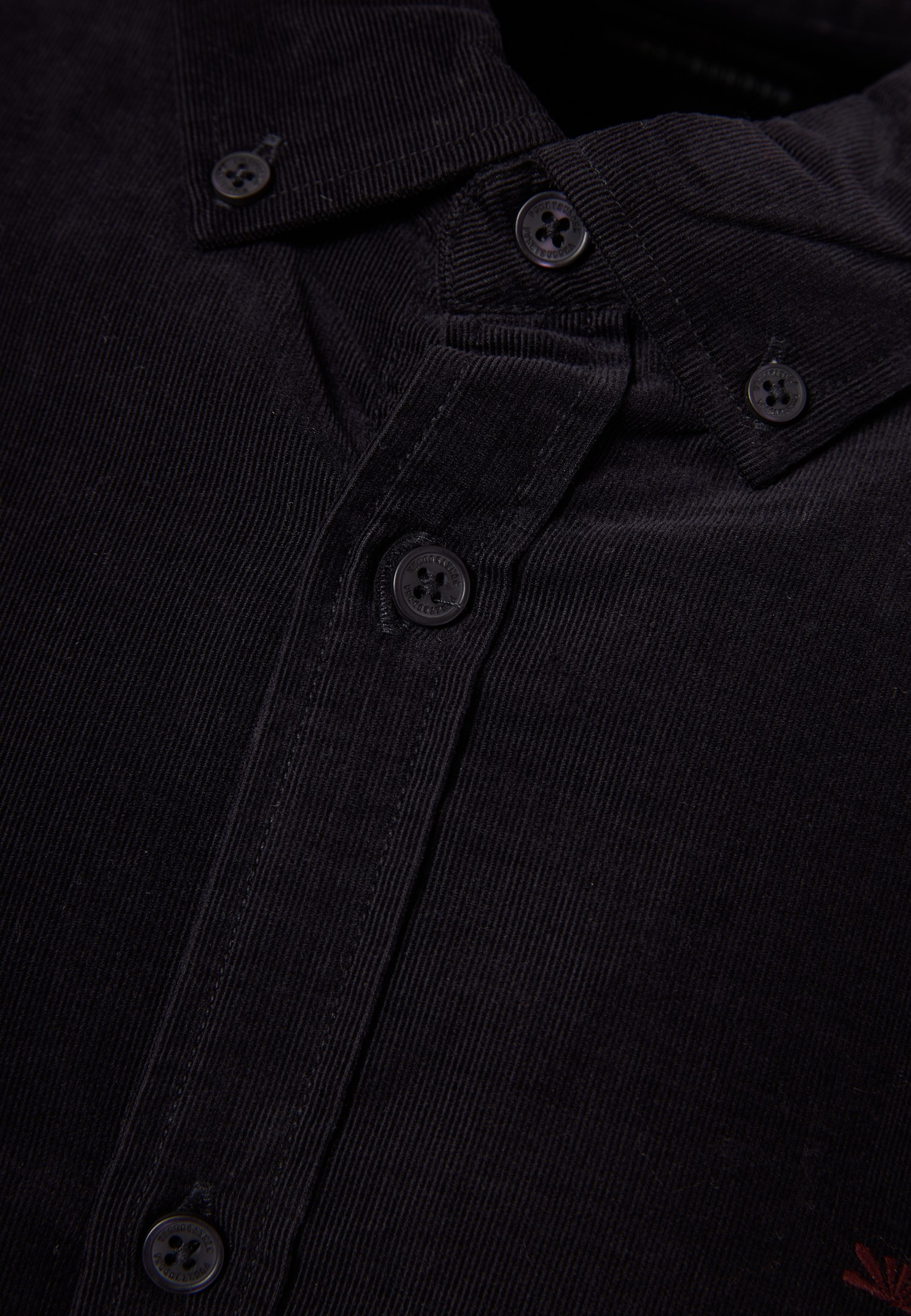 Κοτλέ πουκάμισο με κεντημένο logo φωτογραφία