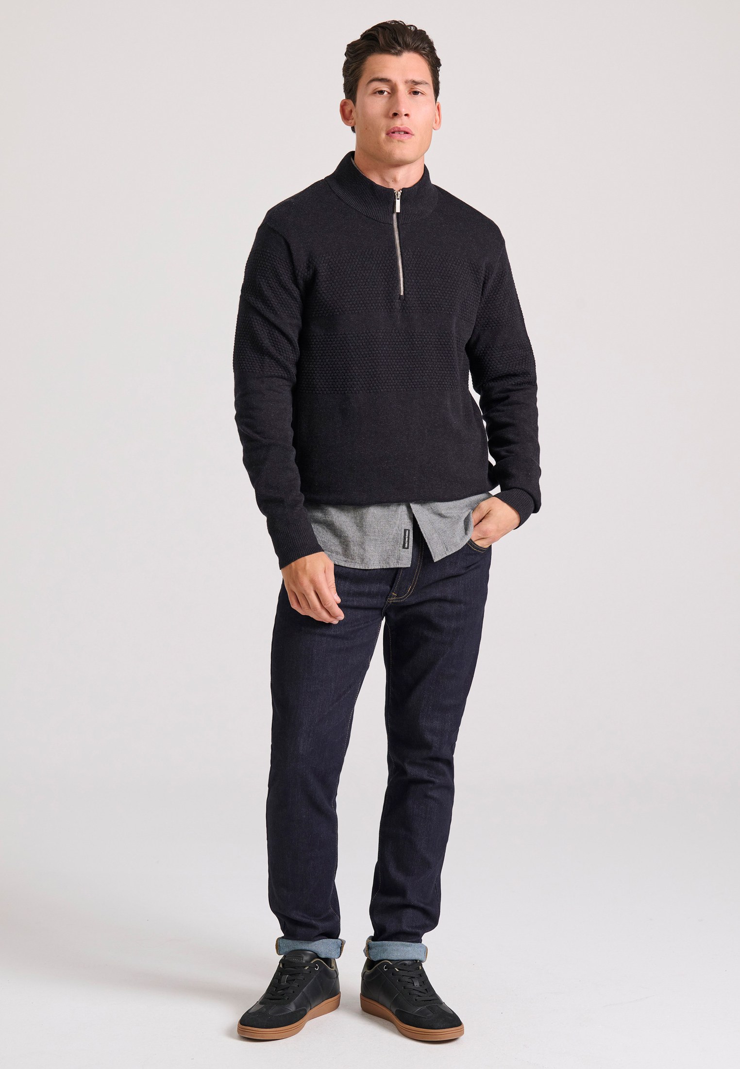 Half-zip πλεκτή μπλούζα με waffle weaving pattern φωτογραφία