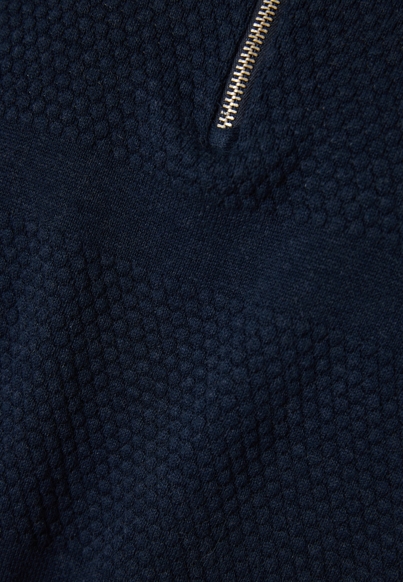 Half-zip πλεκτή μπλούζα με waffle weaving pattern φωτογραφία