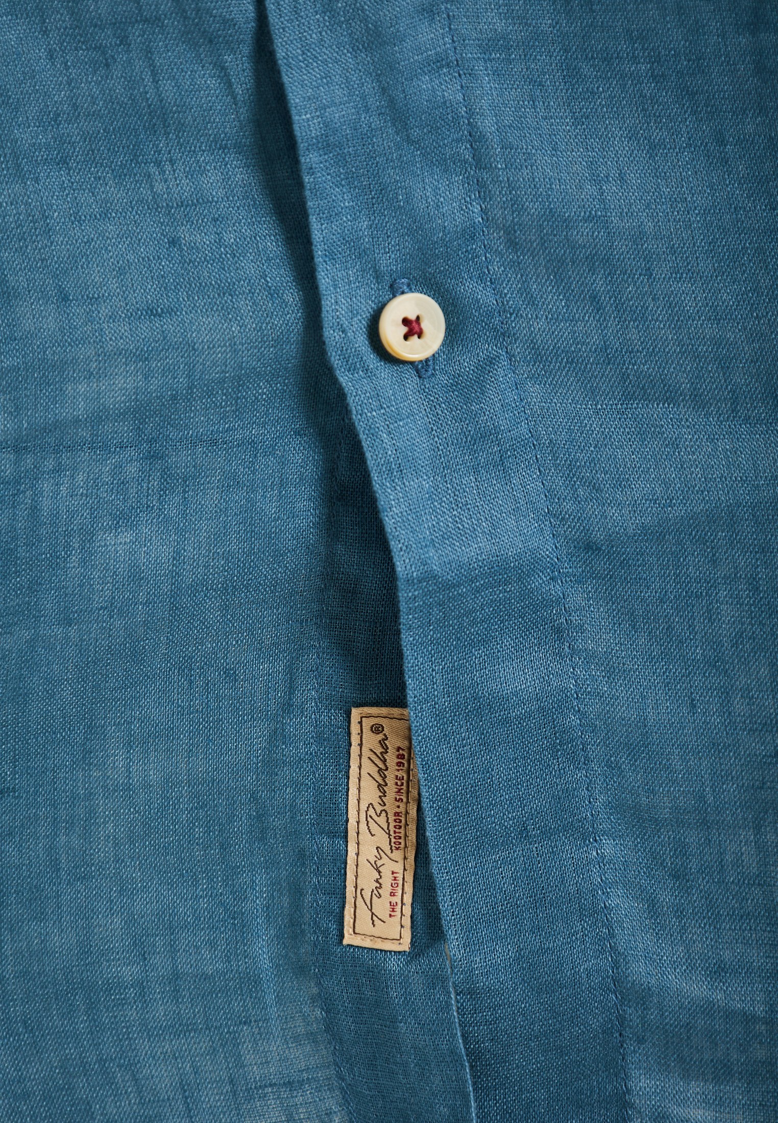 Garment dyed λινό πουκάμισο - The essentials φωτογραφία