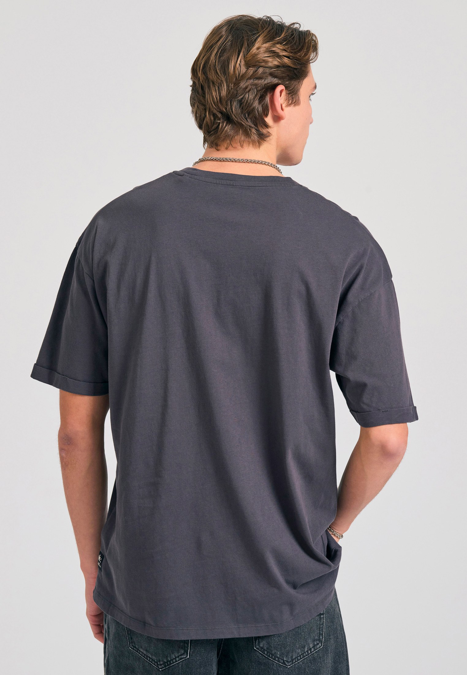 Oversized t-shirt με δίπλωμα στο μανίκι