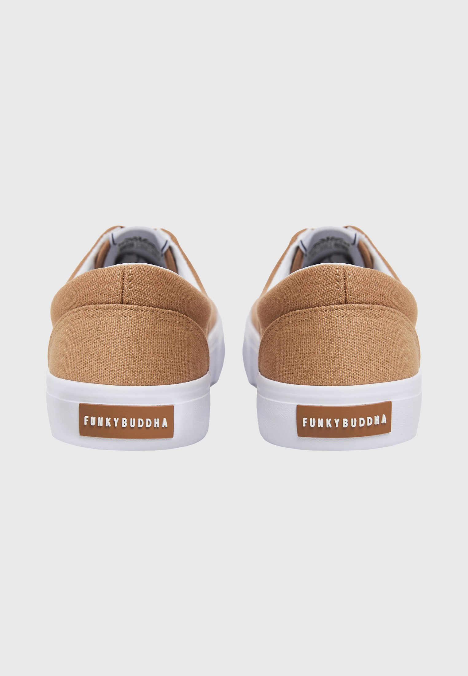 Ανδρικά sneakers φωτογραφία