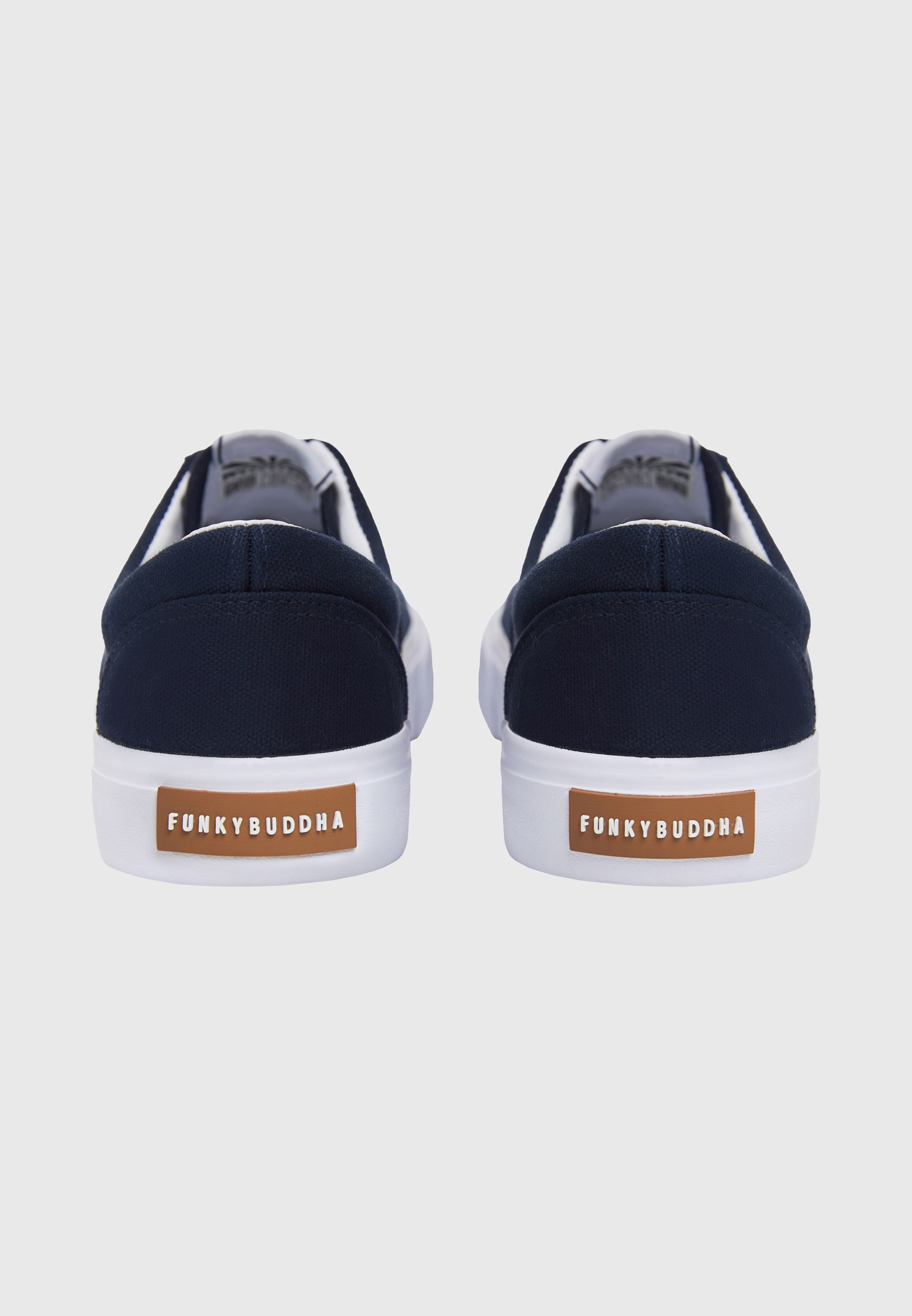 Ανδρικά sneakers φωτογραφία