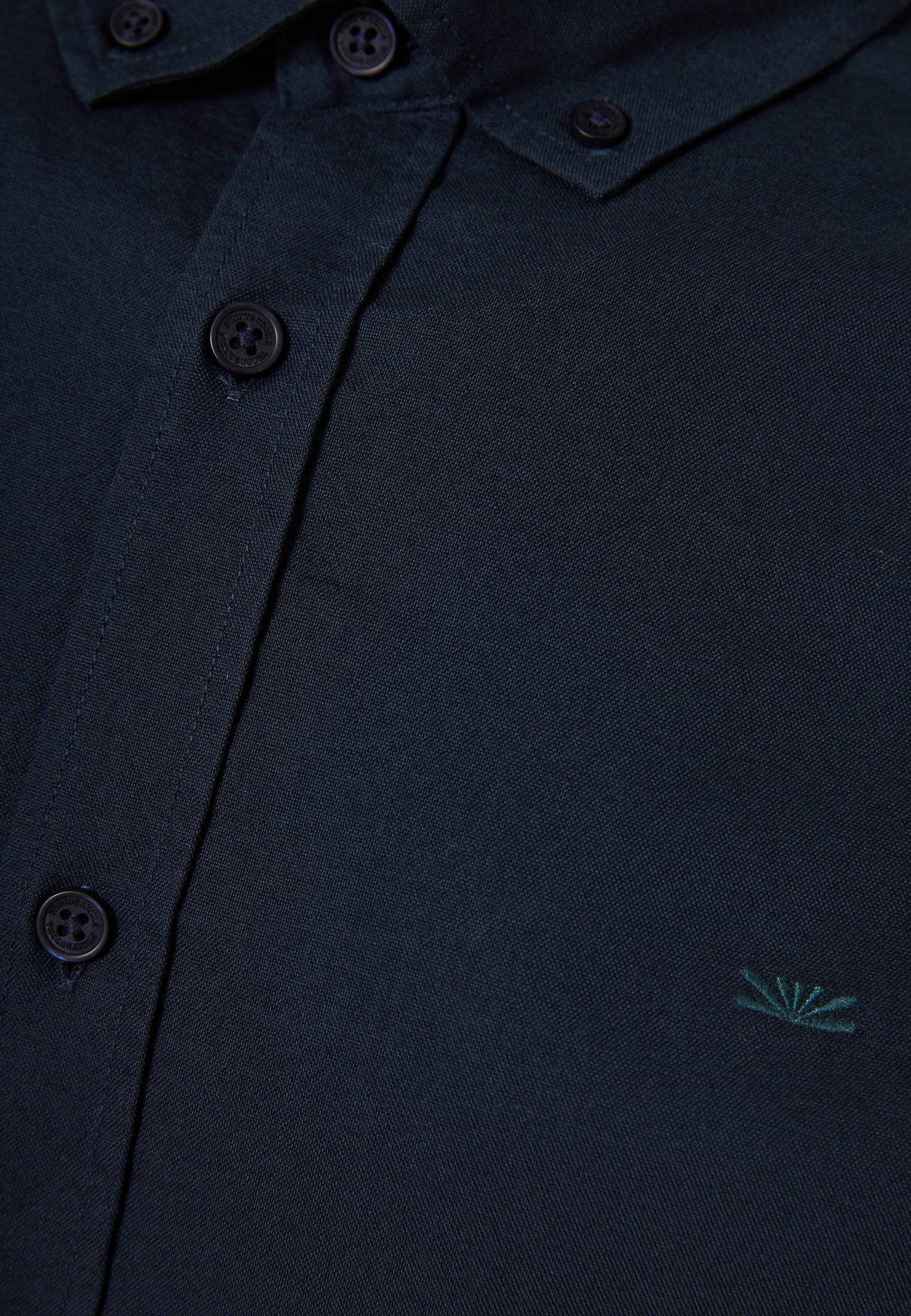 Ανδρικό oxford βαμβακερό πουκάμισο με κεντημένο logo - The essentials