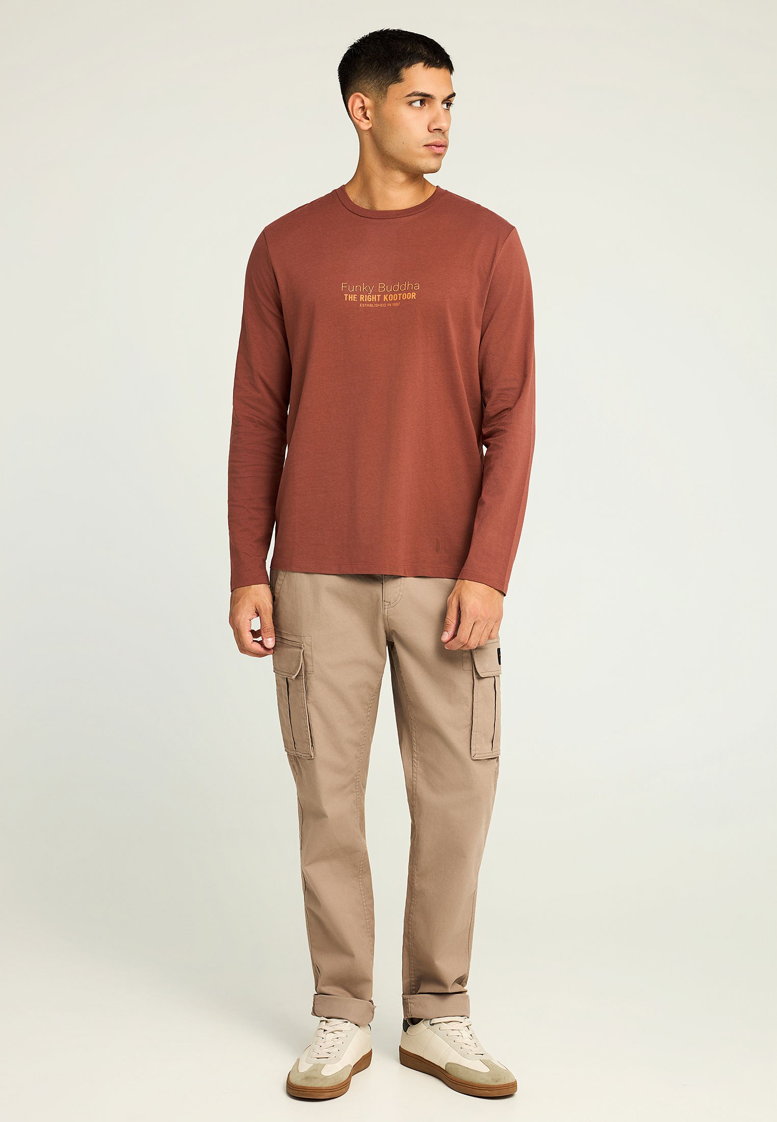 Μακρυμάνικη μπλούζα με branded τύπωμα