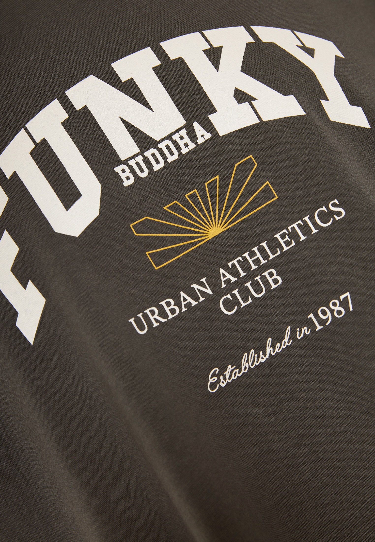 T-shirt με branded τύπωμα στο στήθος φωτογραφία