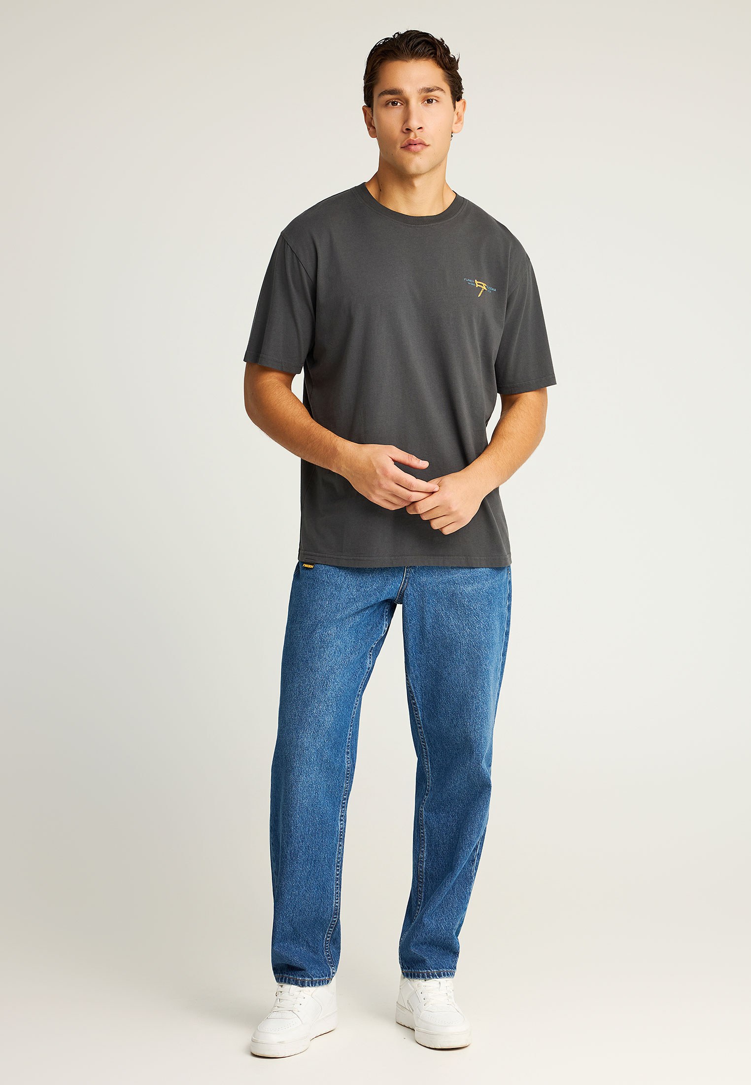 T-shirt με text τύπωμα στην πλάτη φωτογραφία