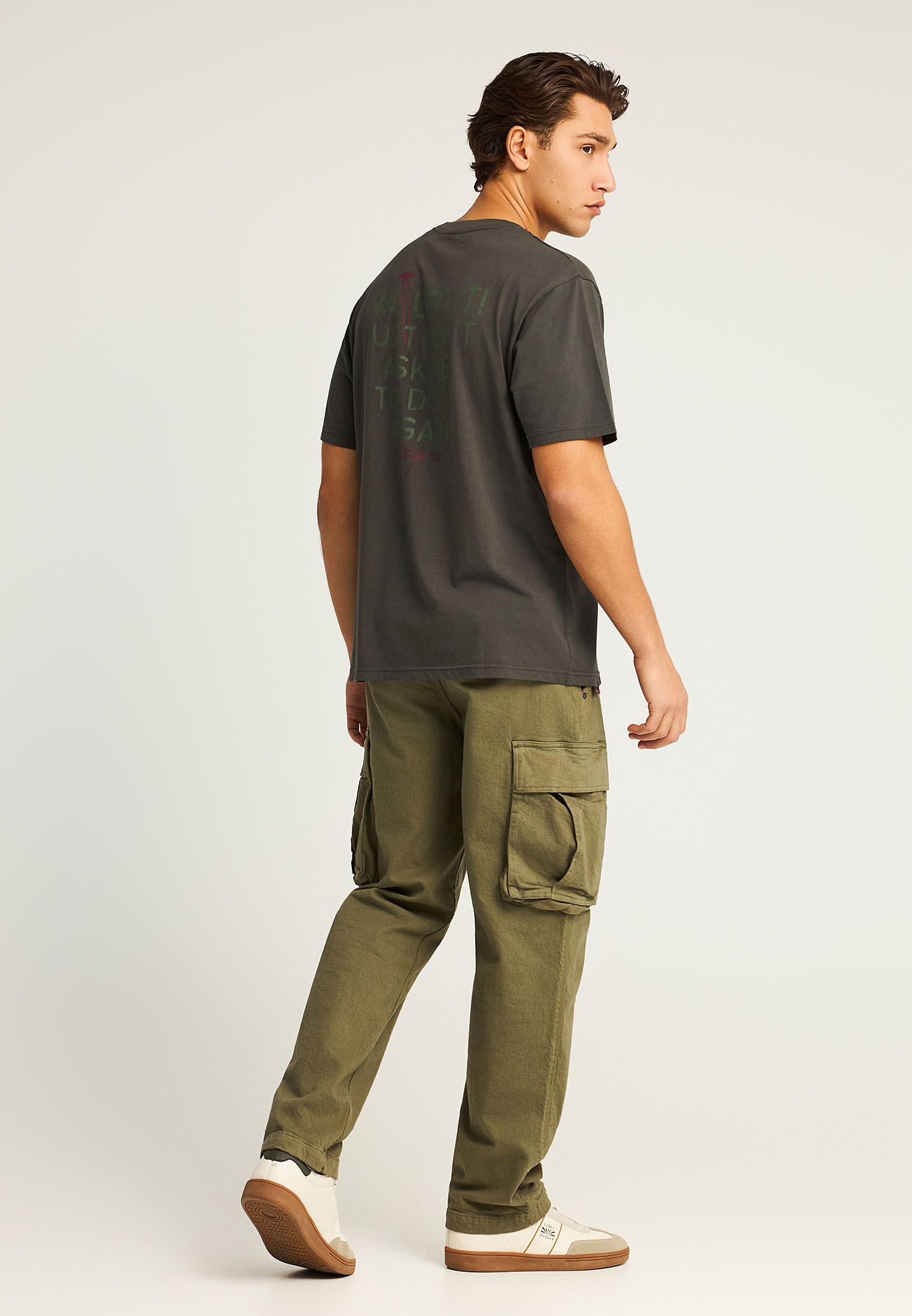 T-shirt με text τύπωμα στην πλάτη φωτογραφία