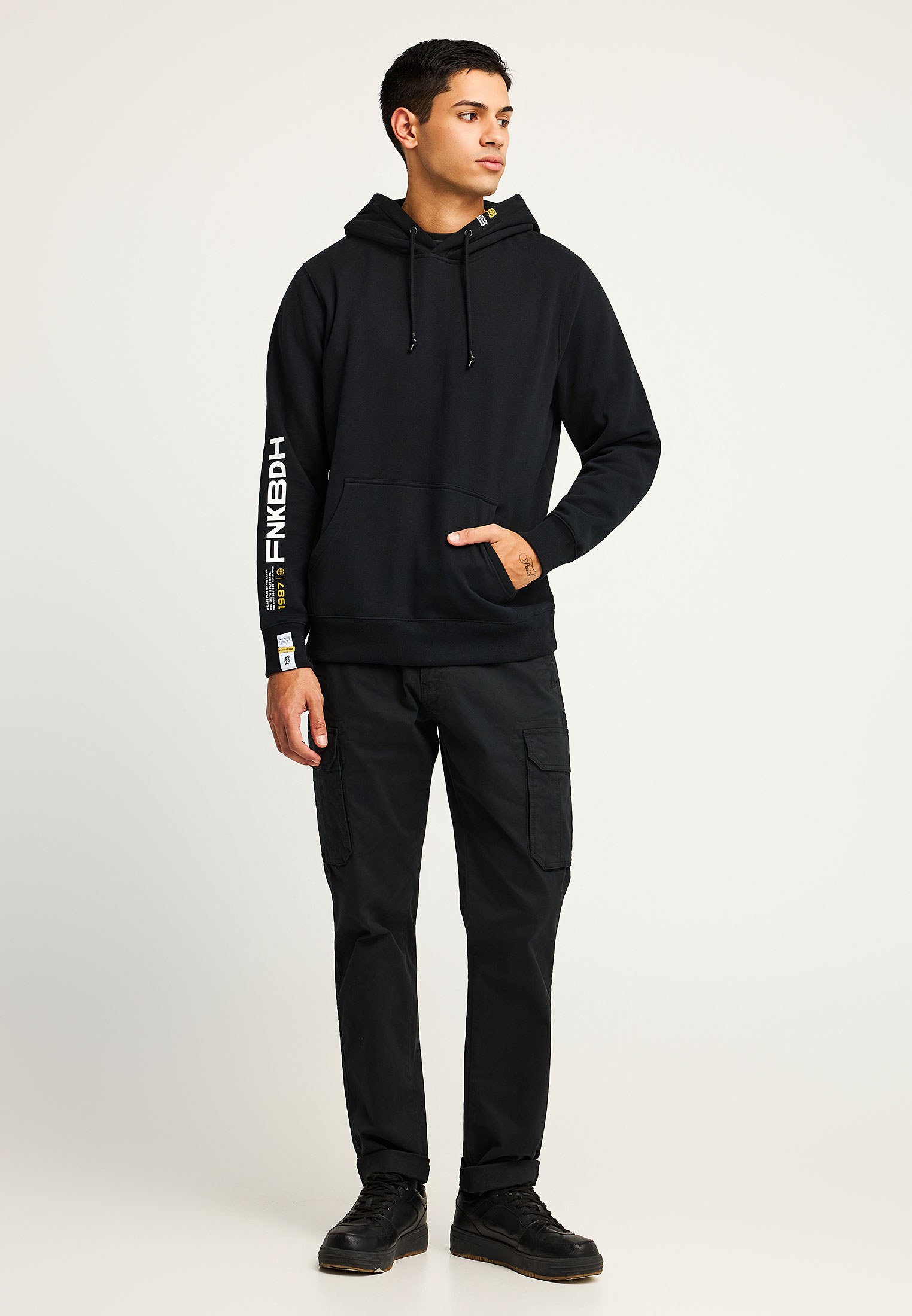 Men's Hoodies & Sweatshirts Funky Buddha Black