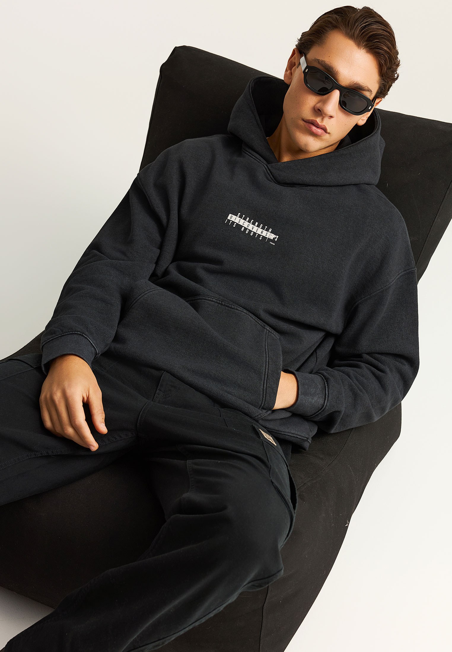 Men's Hoodies & Sweatshirts Funky Buddha Black