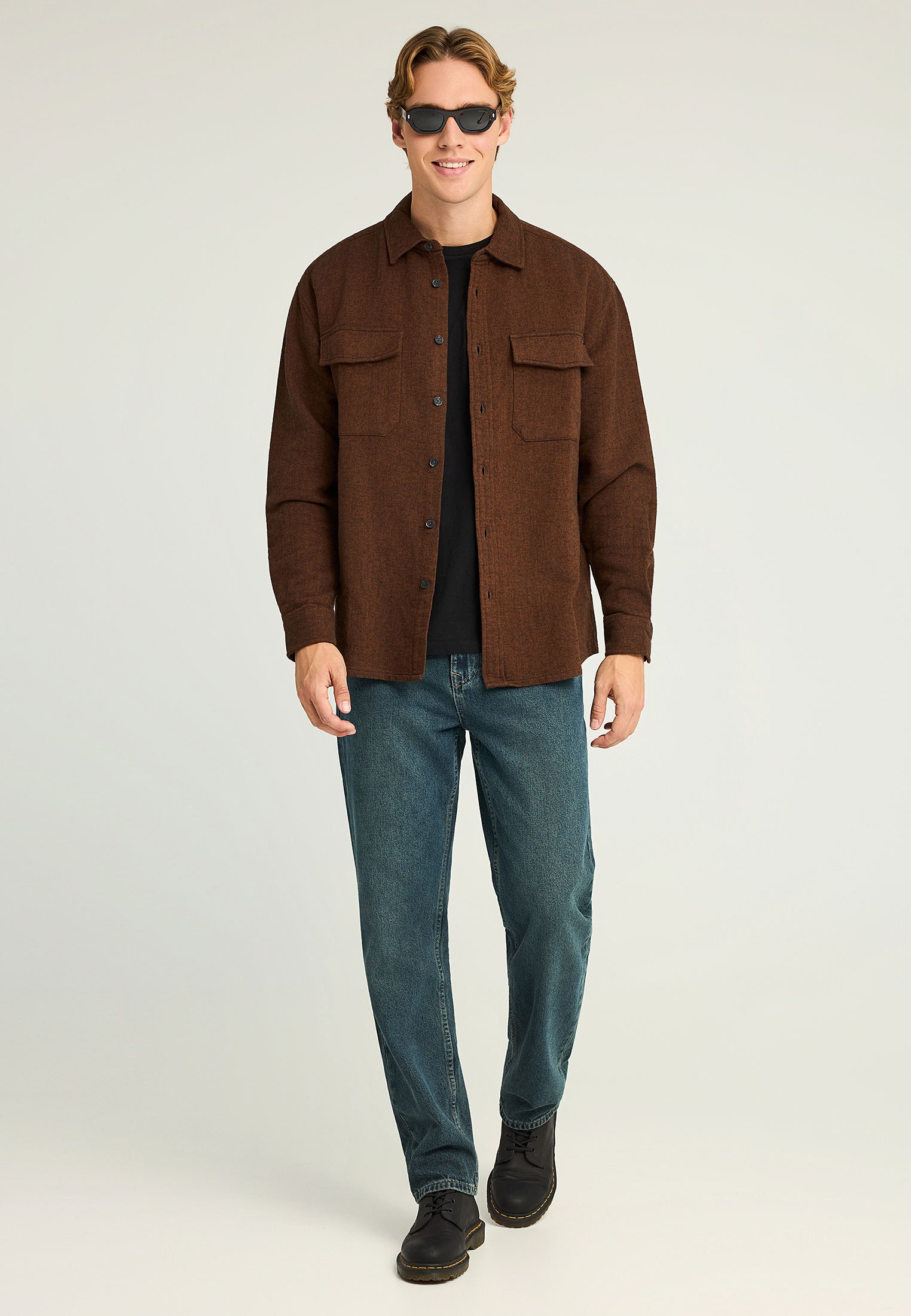 Overshirt πουκάμισο με herringbone pattern φωτογραφία