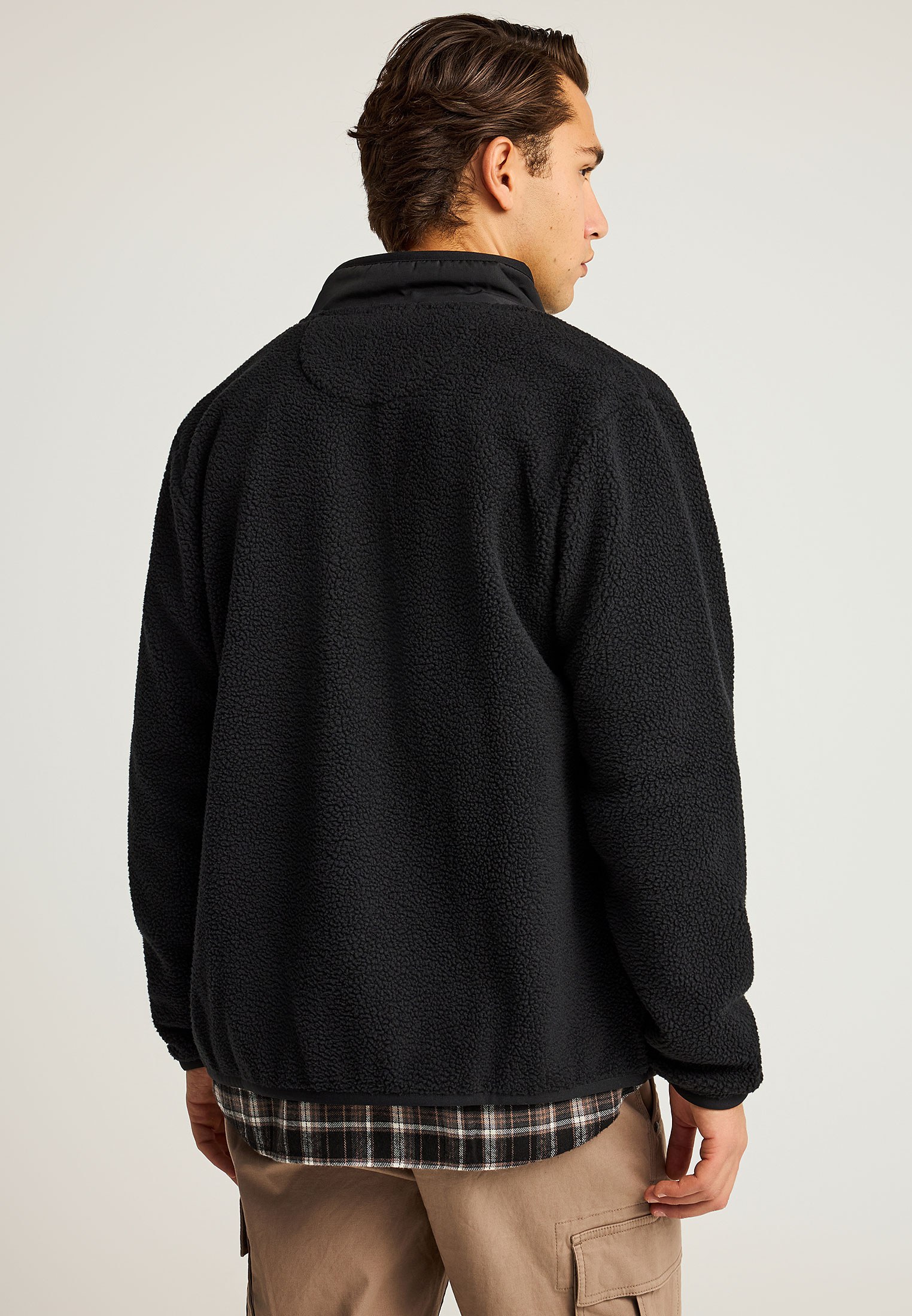 Fleece ζακέτα με τσέπη στο στήθος και φερμουάρ φωτογραφία