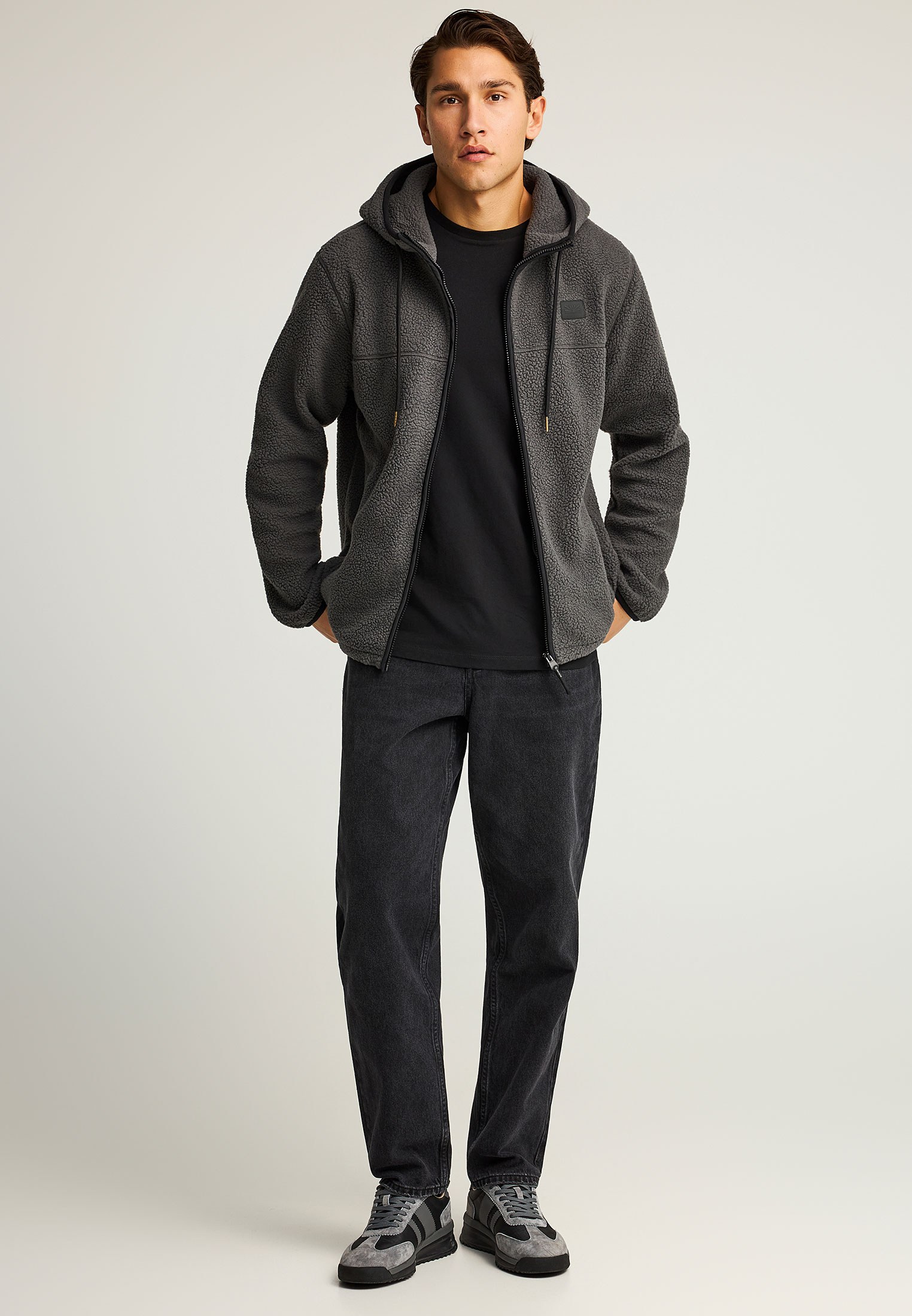 Relaxed fit fleece ζακέτα φούτερ με τσέπες και φερμουάρ φωτογραφία