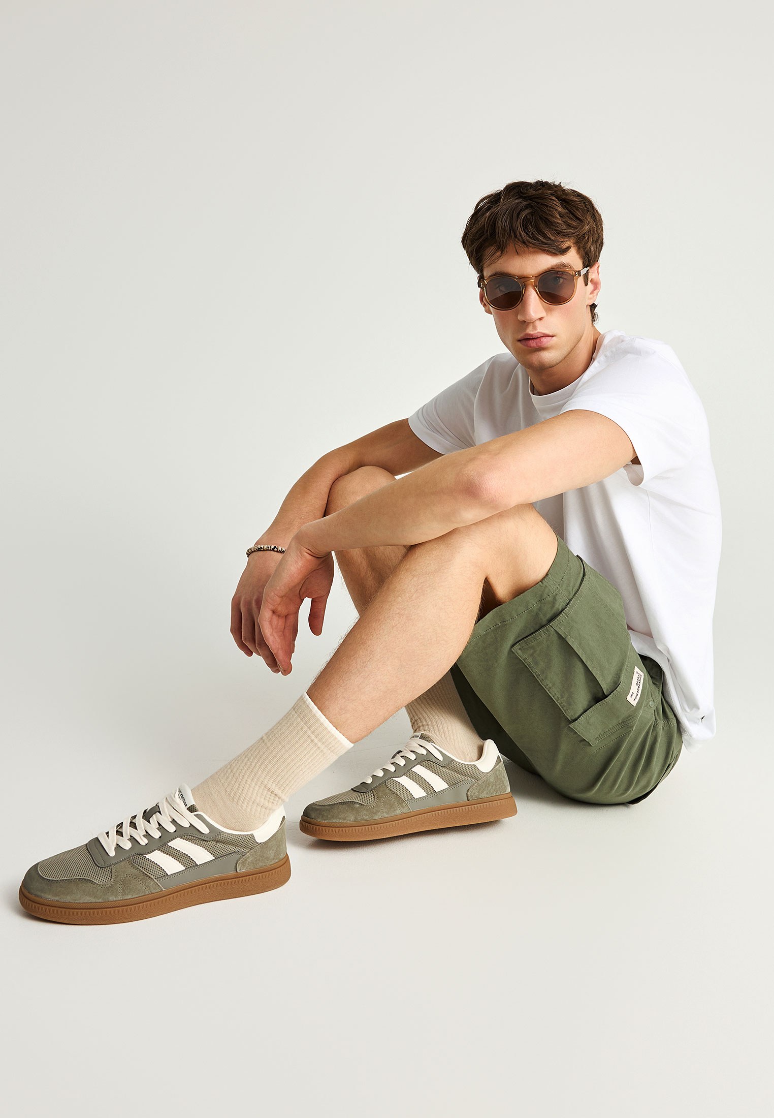 Ανδρική cargo βερμούδα φωτογραφία