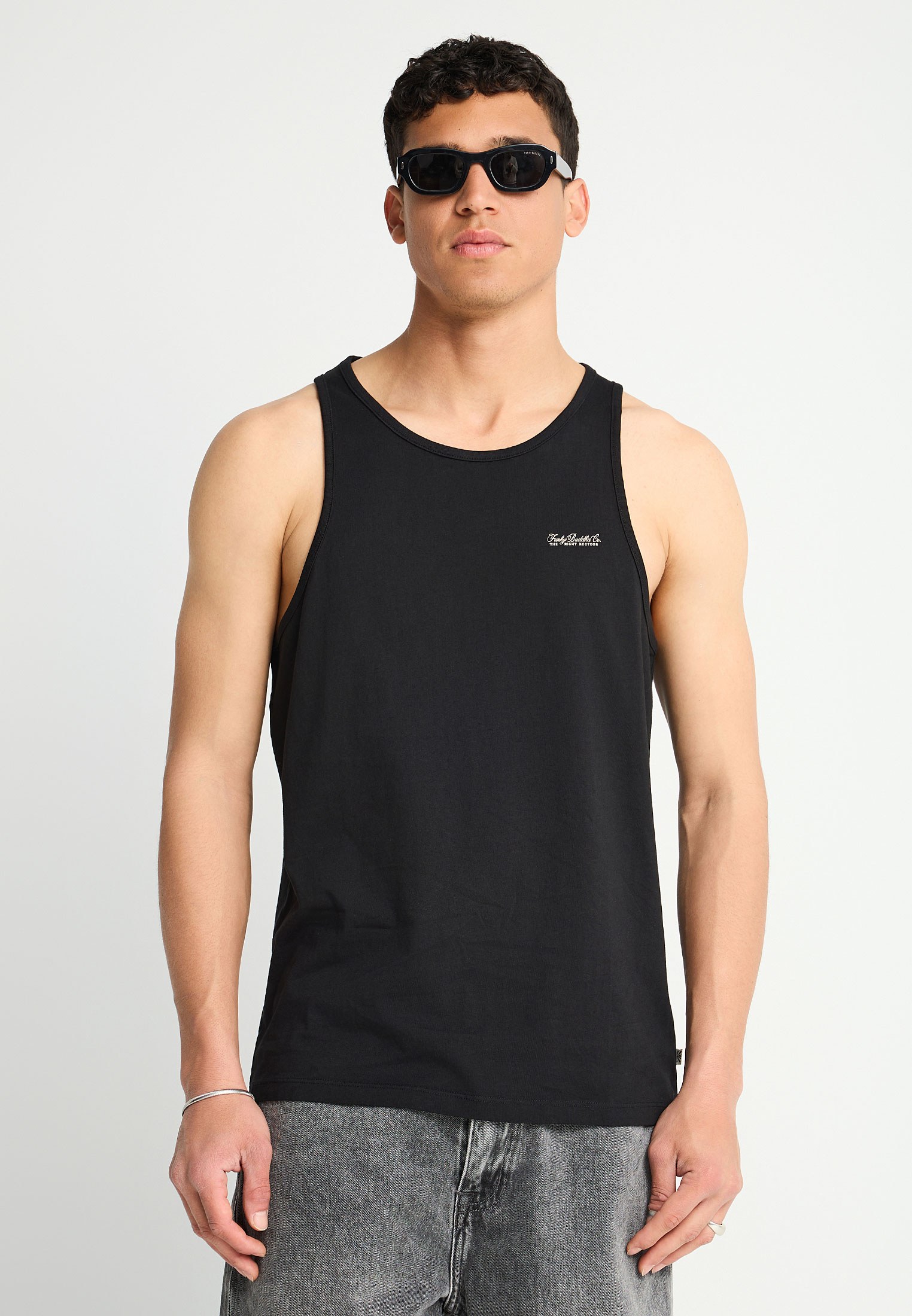 Ανδρική αμάνικη μπλούζα από βαμβάκι