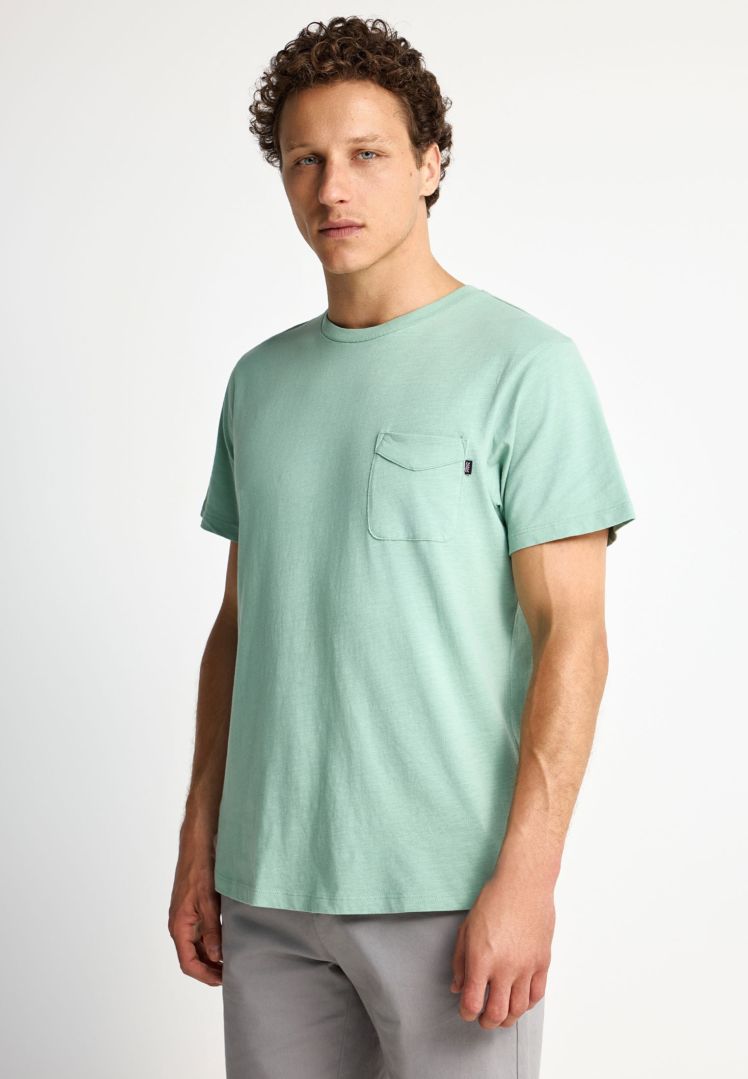 T-shirt με τσέπη στο στήθος