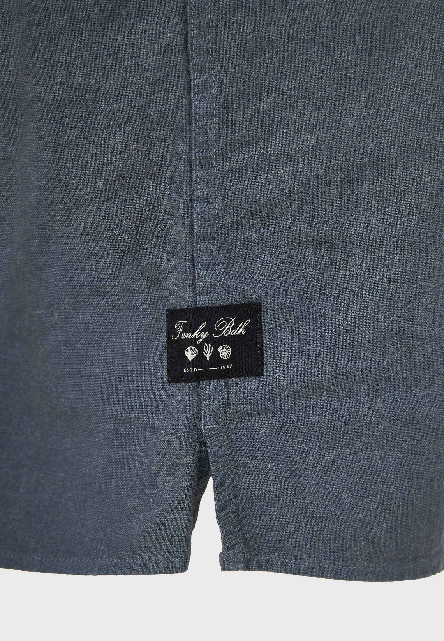 Ανδρικό πουκάμισο με κοντό μανίκι - The essentials φωτογραφία