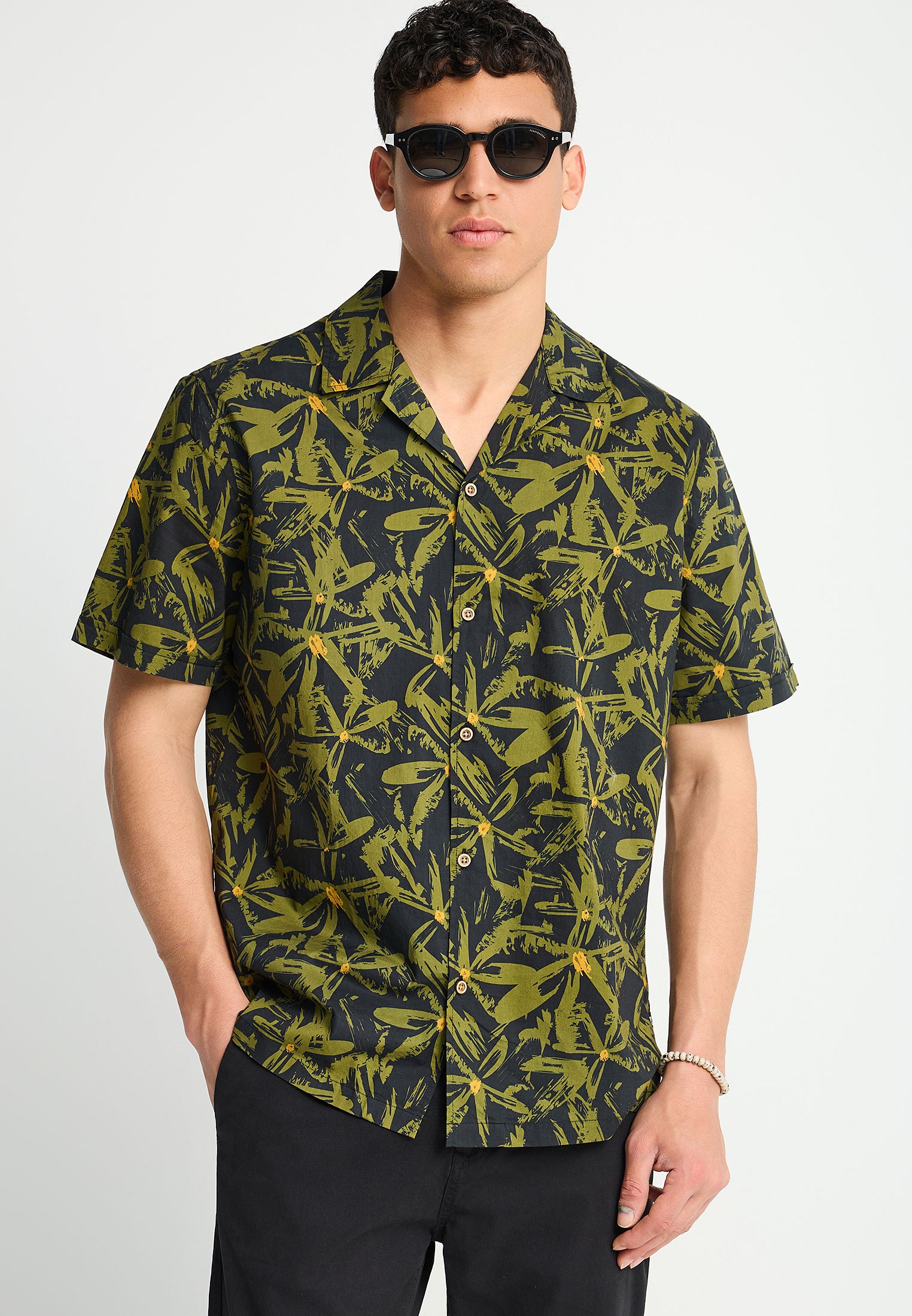 Ανδρικό κοντομάνικο floral πουκάμισο