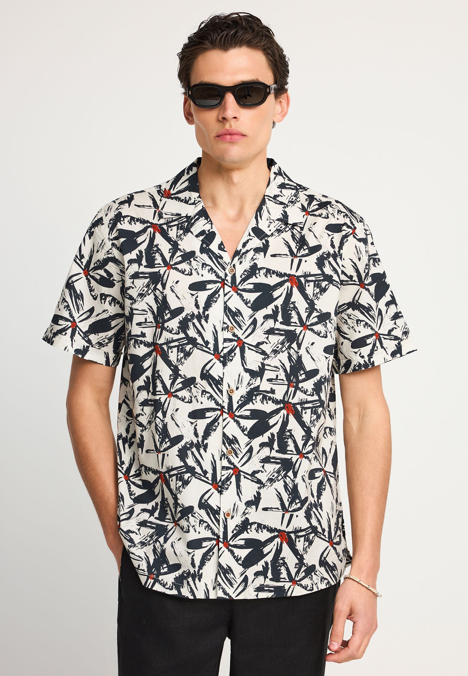 Ανδρικό κοντομάνικο floral πουκάμισο