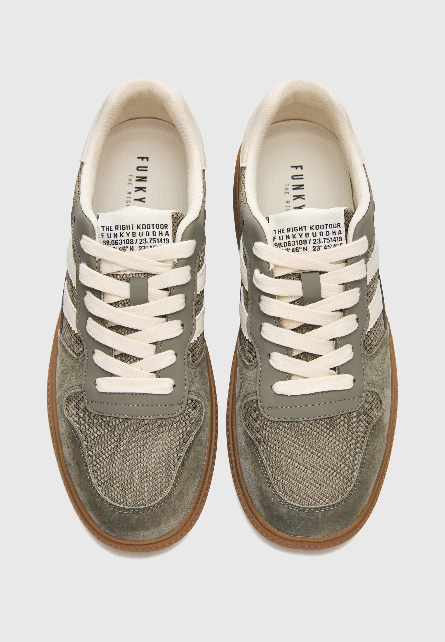 Ανδρικά suede retro style sneakers φωτογραφία