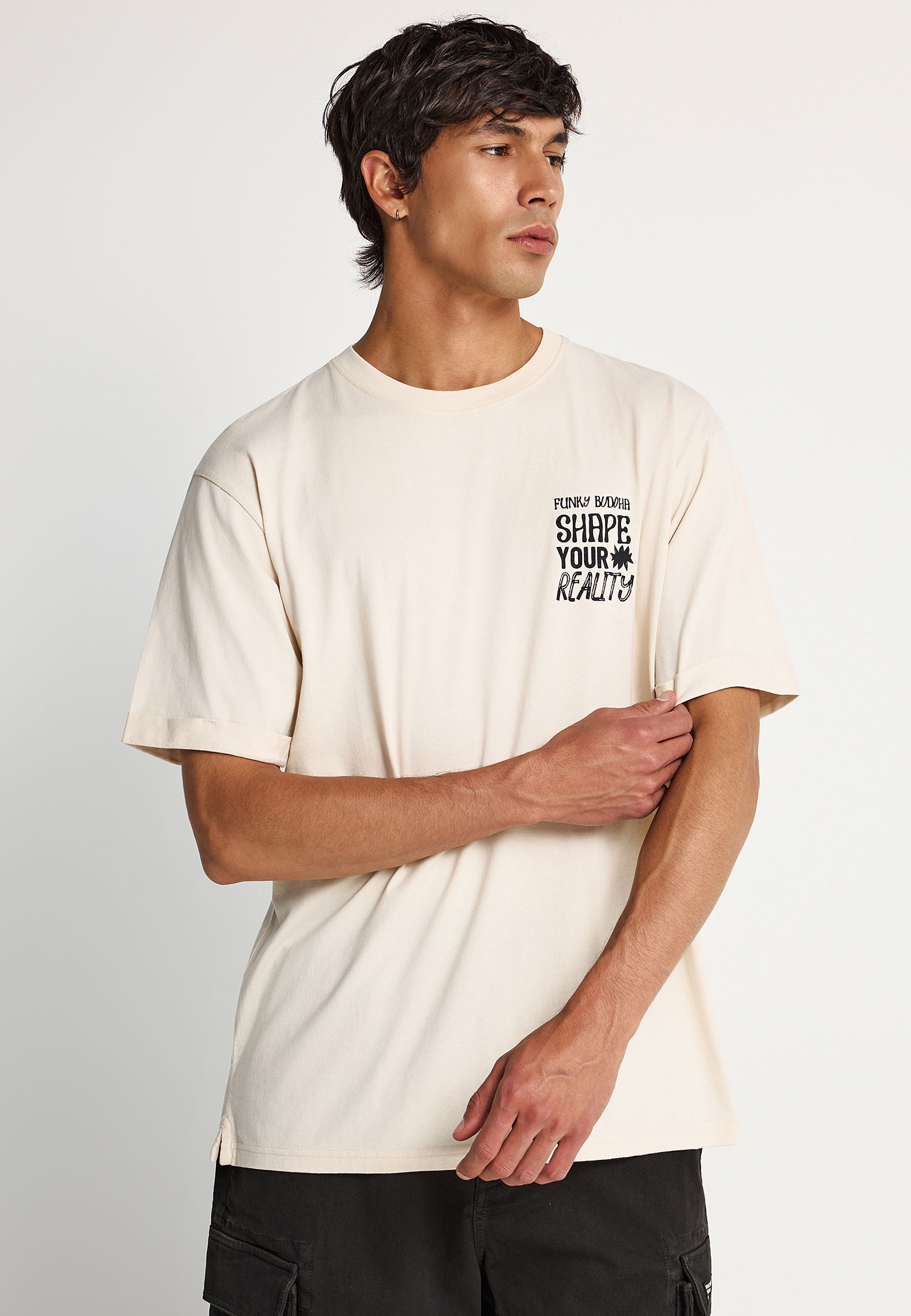 T-shirt με τύπωμα στην πλάτη