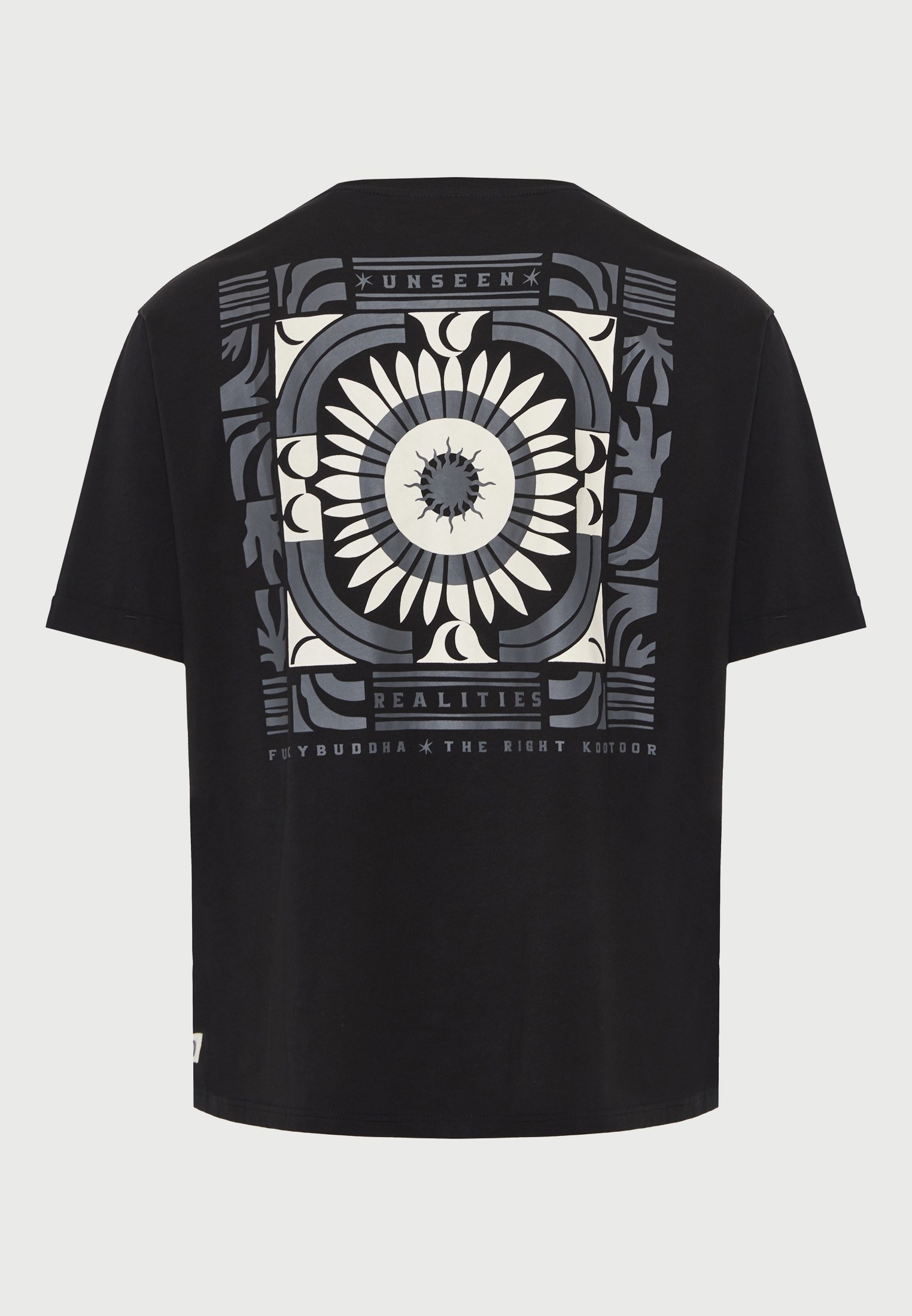 Ανδρικό relaxed t-shirt με τύπωμα στην πλάτη