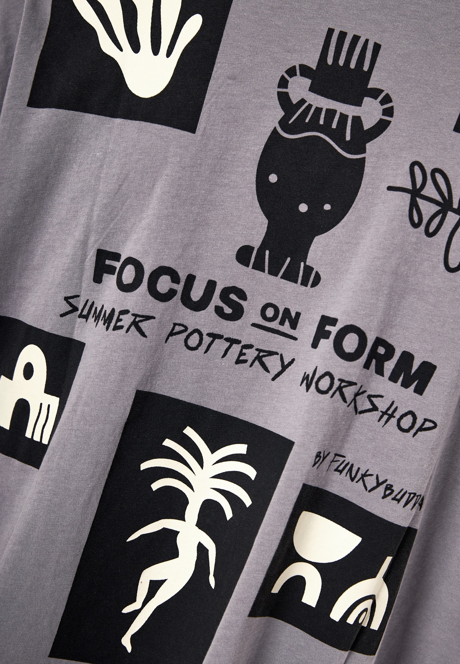 Ανδρικό oversized t-shirt με τύπωμα στην πλάτη