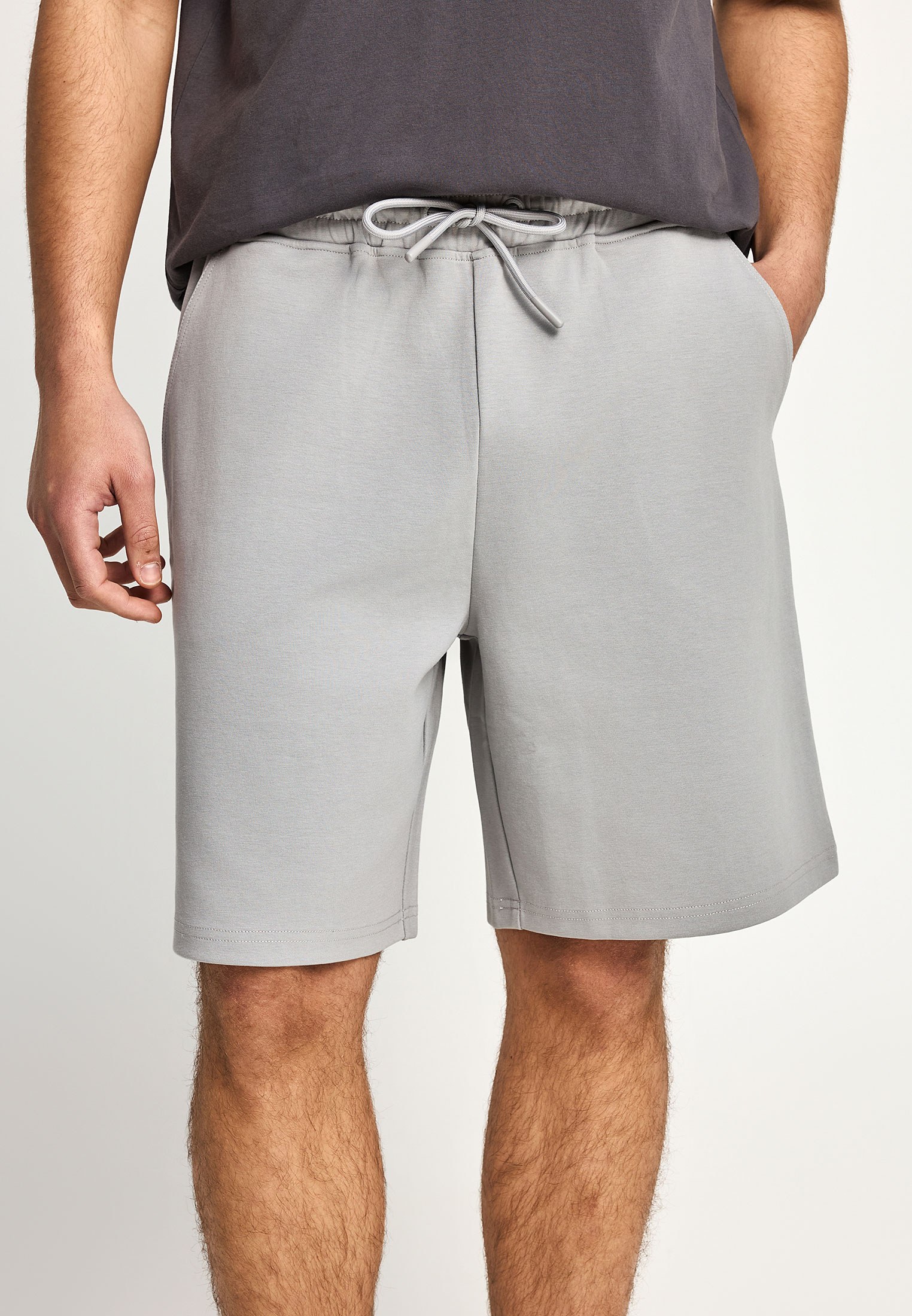 Ανδρικά ρούχα FunkyBuddha - ΣΗΜΑΝΤΙΚΟ: Σε περίπτωση διαφοράς τιμής από το κατάστημα ισχύει παντα και μόνο η τιμή του καταστήματος Ανδρική αθλητική βερμούδα