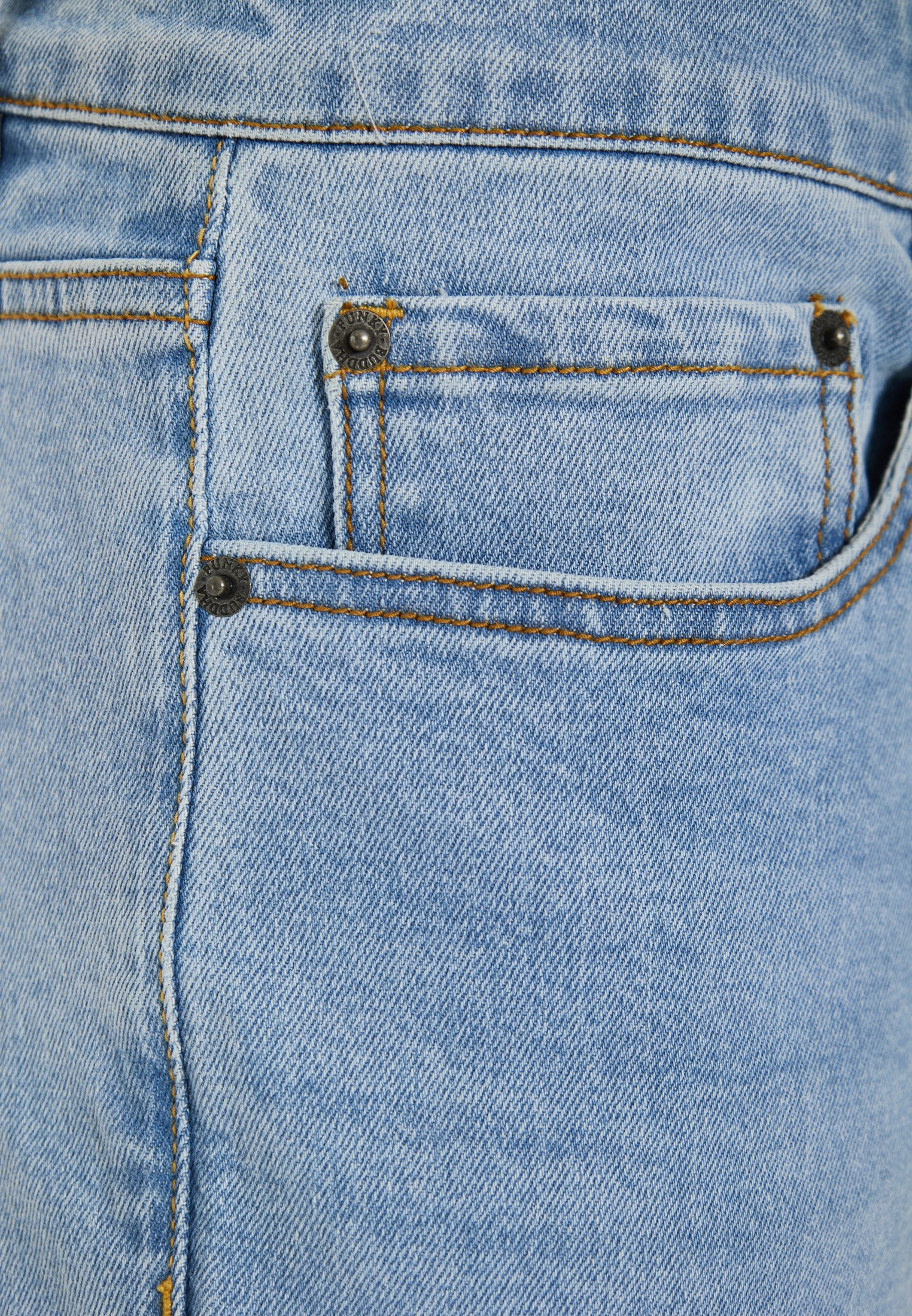 Ανδρικό slim tapered τζην με washed effects