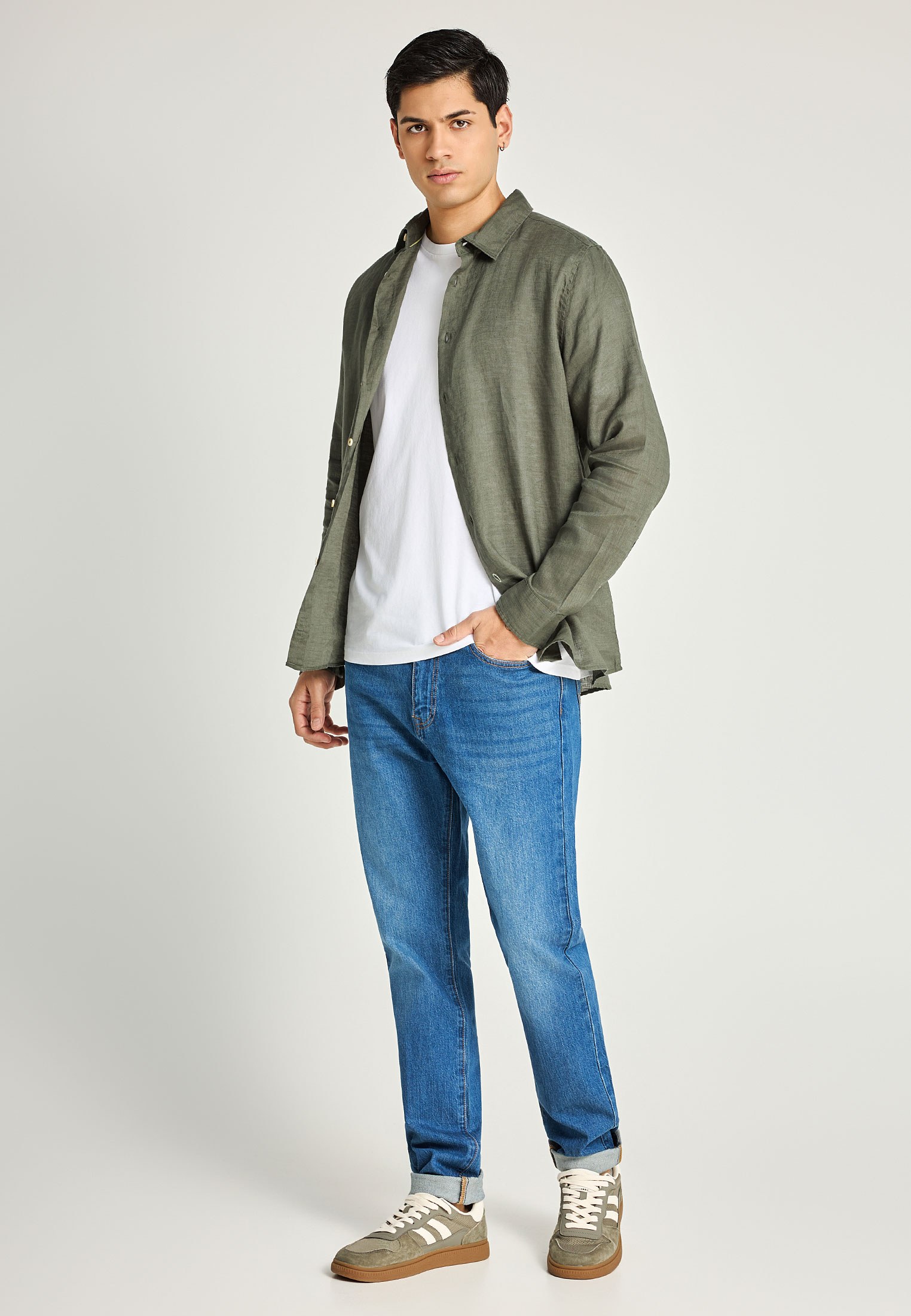 Ανδρικό slim tapered τζην με washed effects