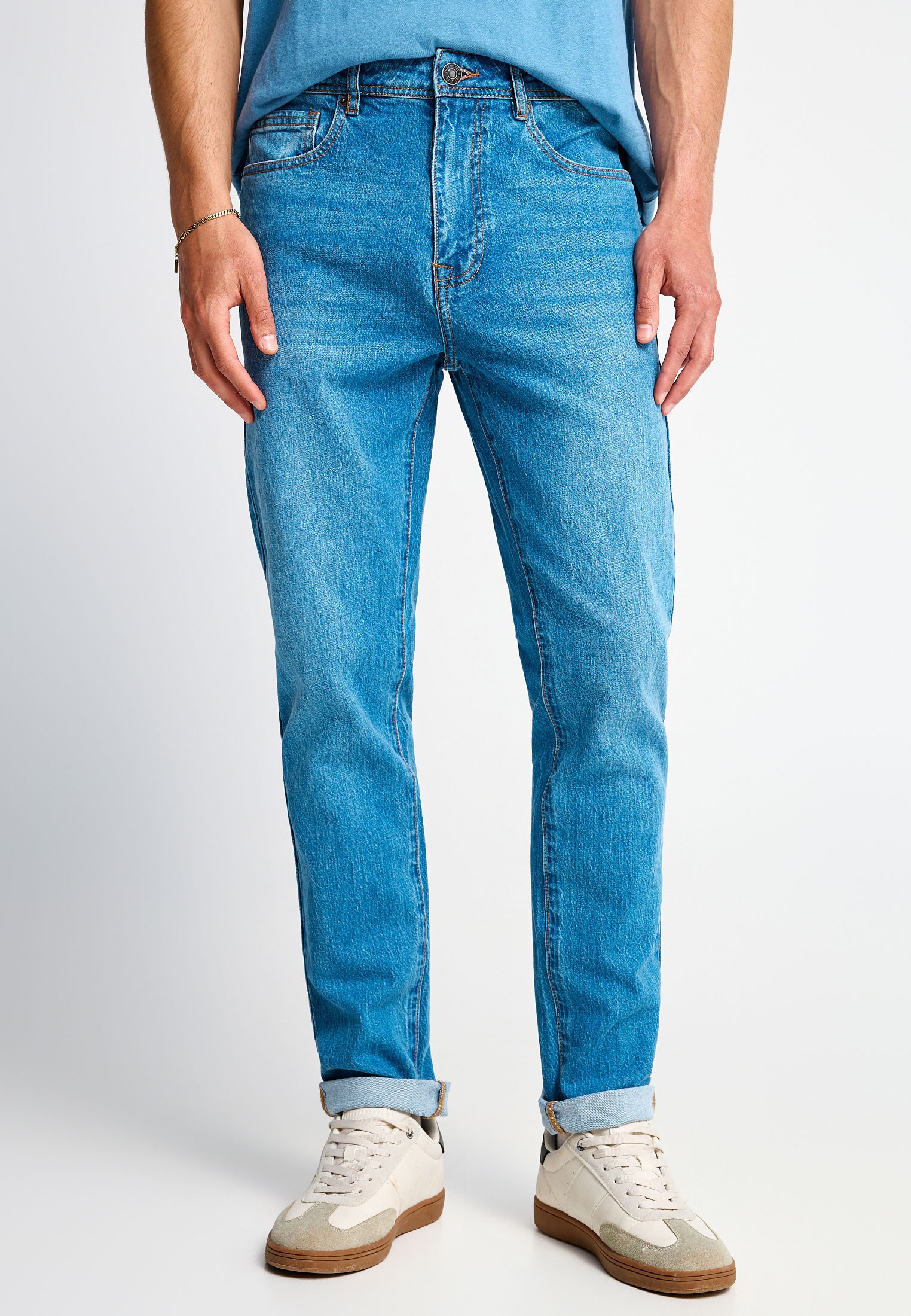 Ανδρικό slim tapered τζην με washed effects