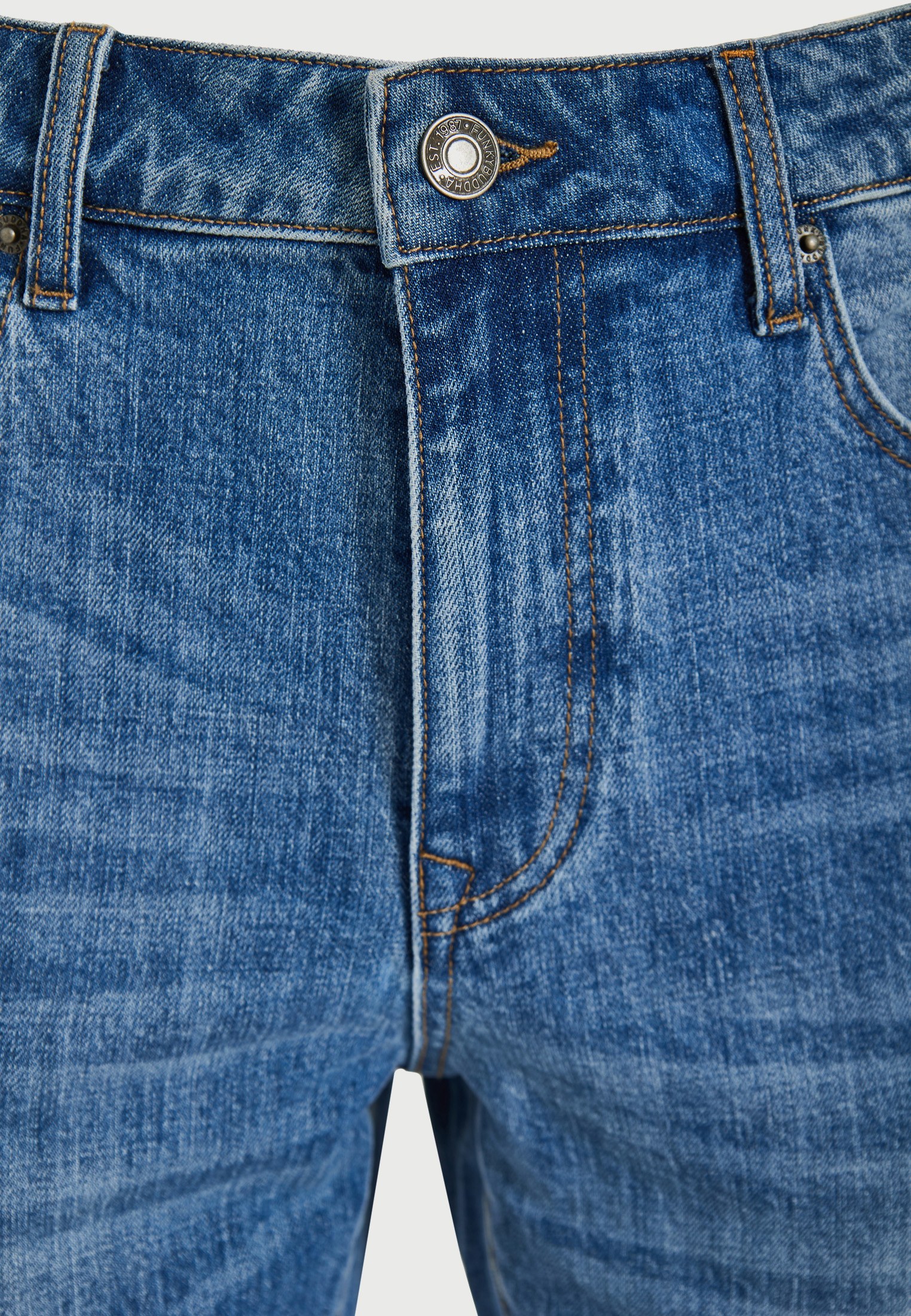 Ανδρικό slim tapered τζην με washed effects