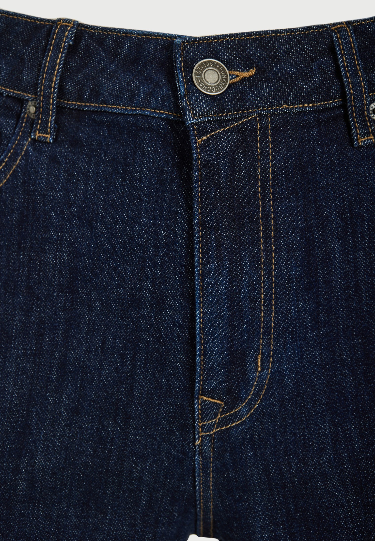 Ανδρική slim tapered βερμούδα τζην -The essentials