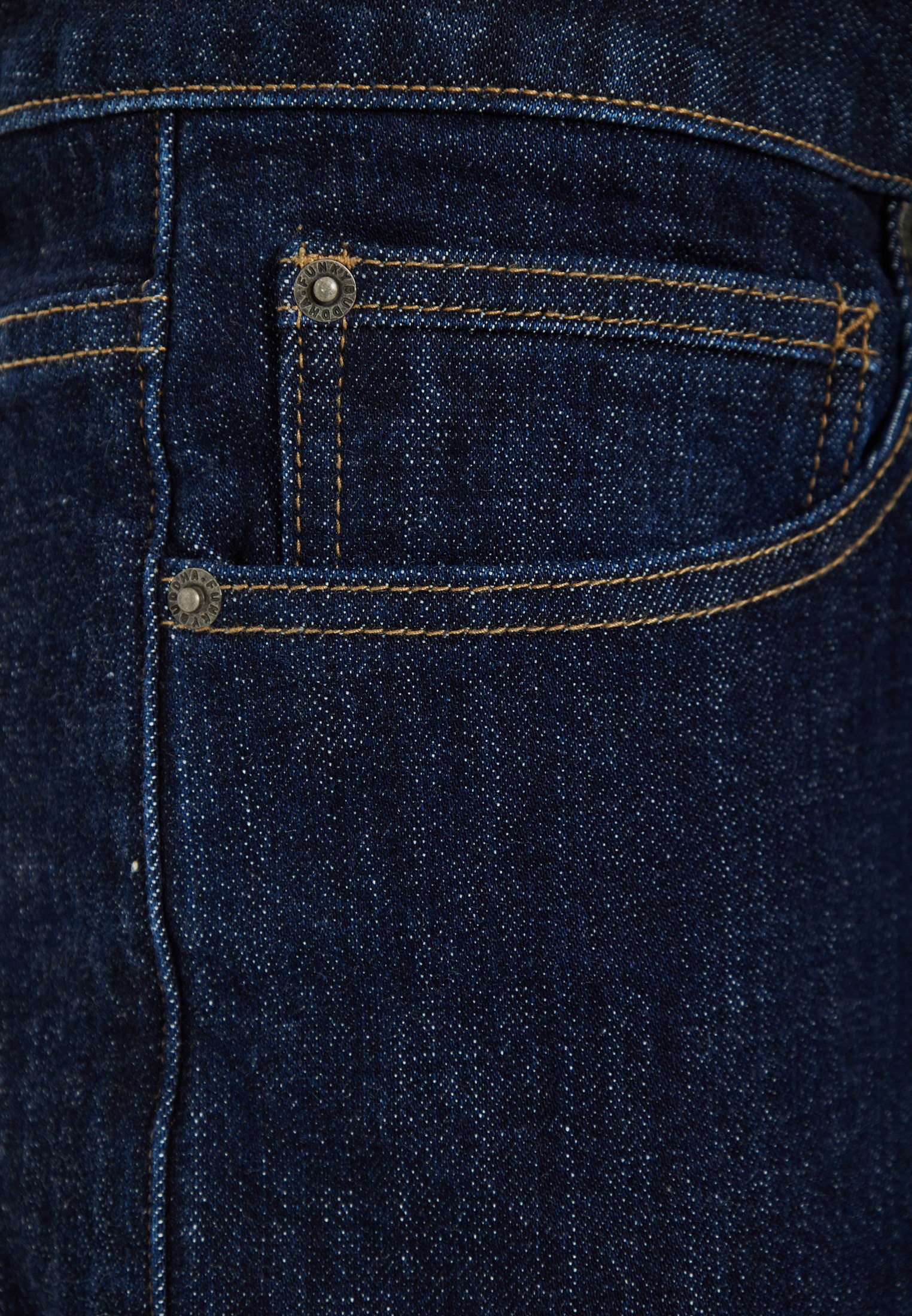 Ανδρική slim tapered βερμούδα τζην -The essentials