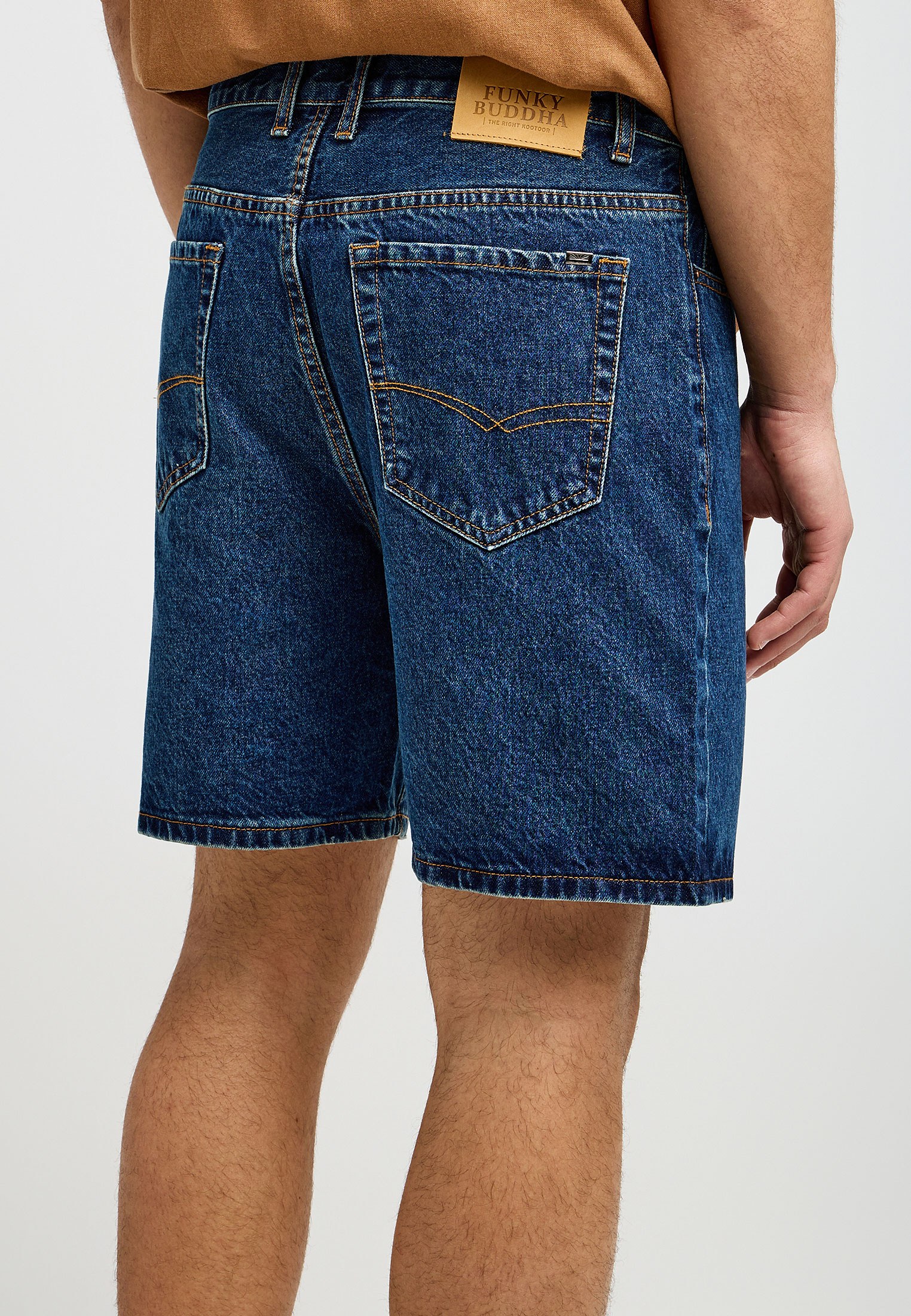 Ανδρική baggy βερμούδα τζην με washed effects