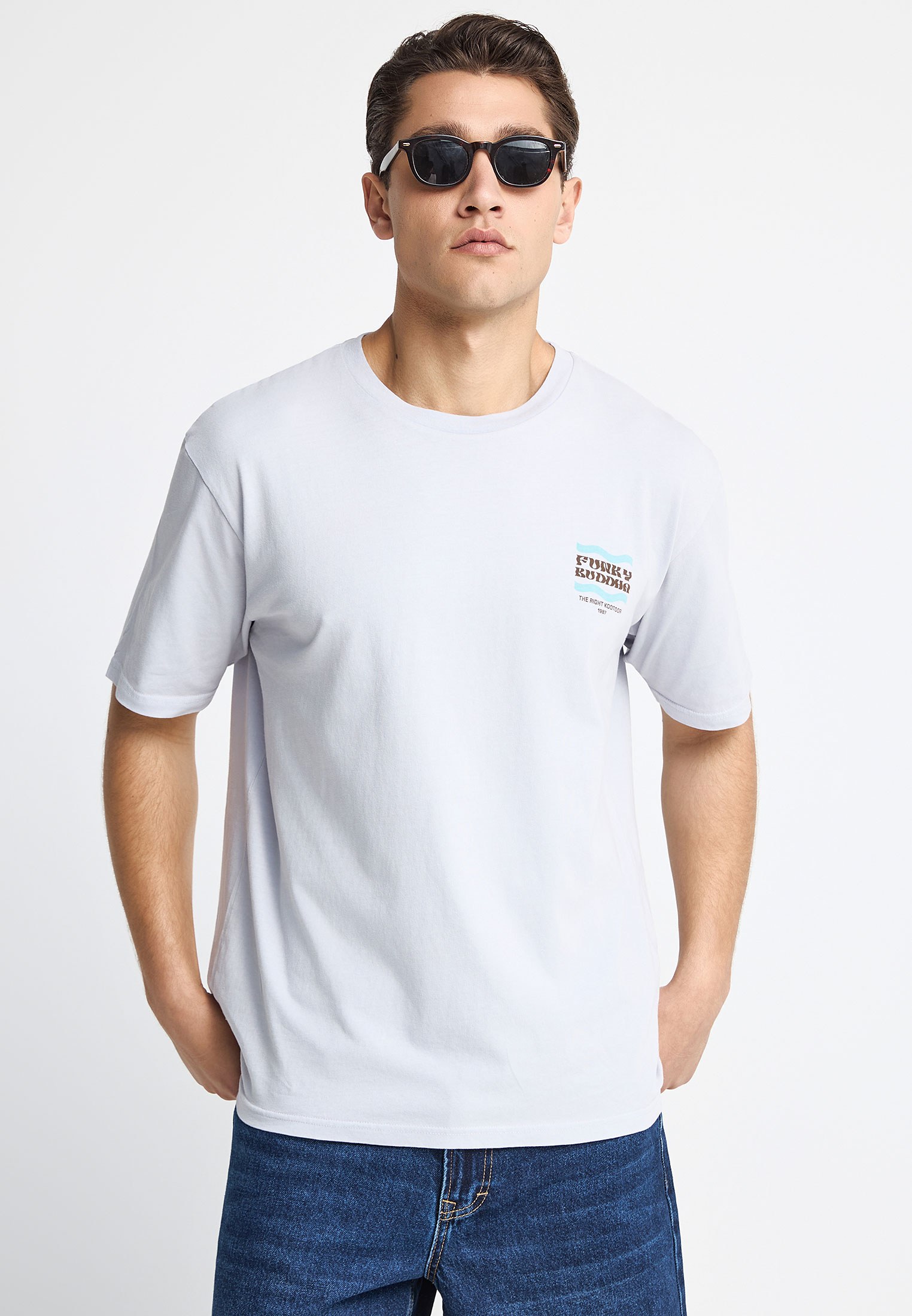 Ανδρικό t-shirt με τύπωμα στην πλάτη