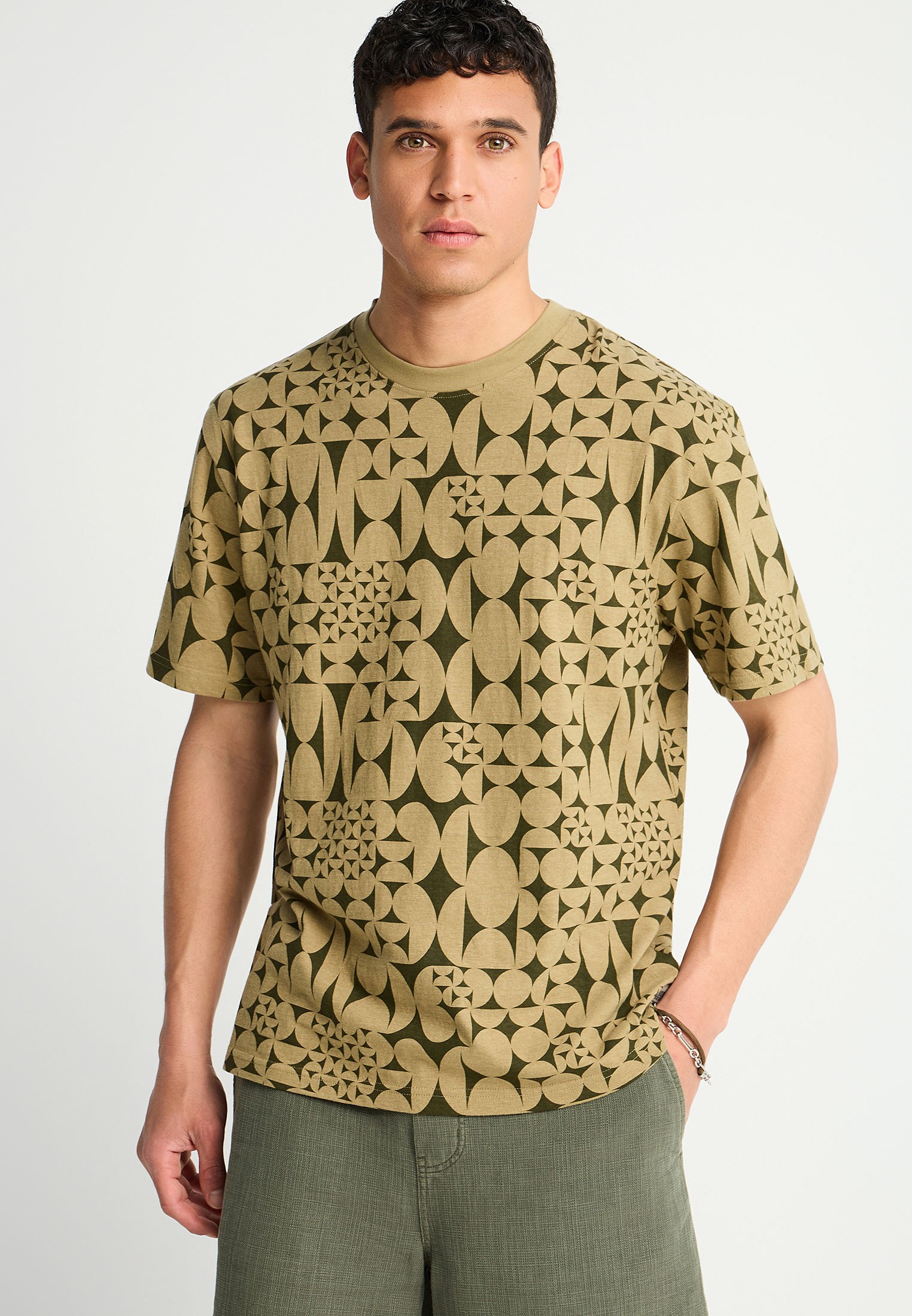 Ανδρικό relaxed t-shirt με μοτίβο