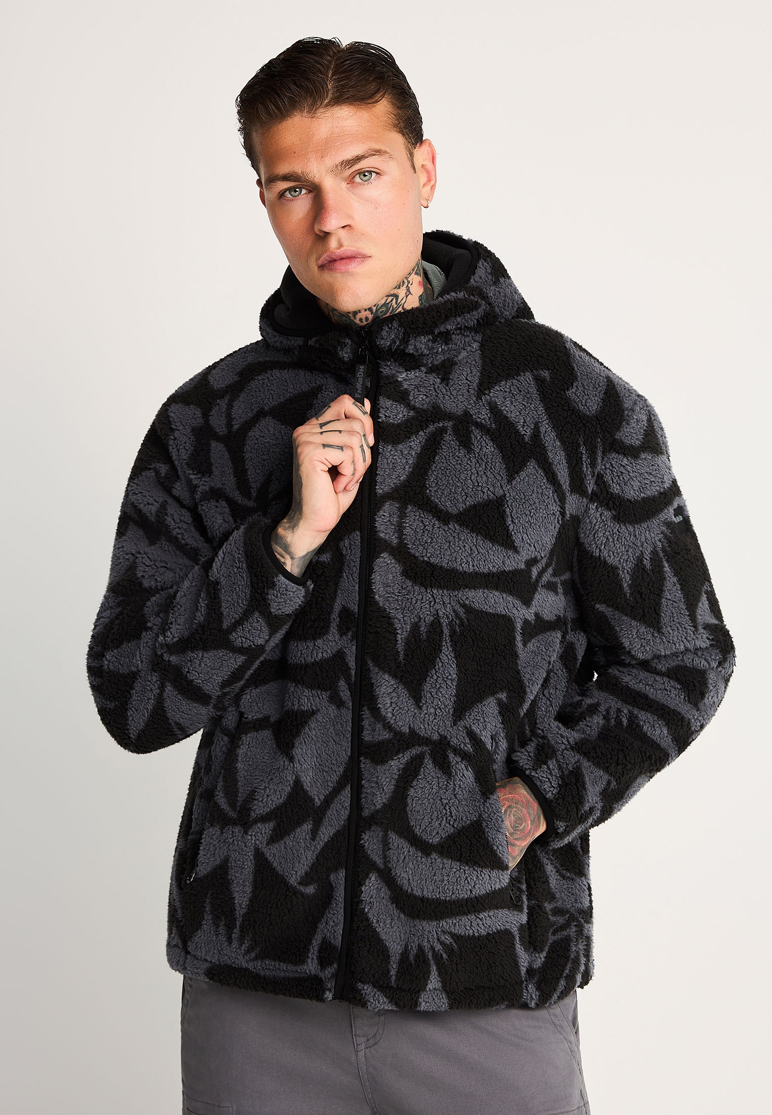 Ανδρική fleece ζακέτα με κουκούλα και jacquard μοτίβο