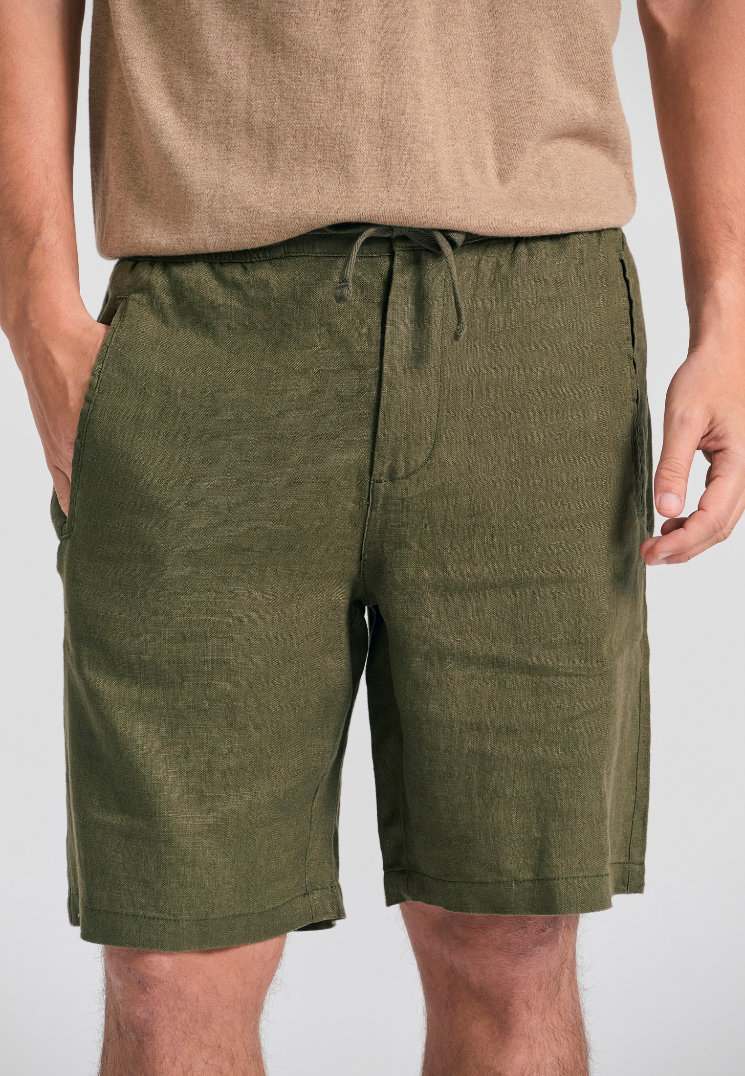 FUNKY BUDDHA Comfort fit garment dyed βερμούδα από λινό