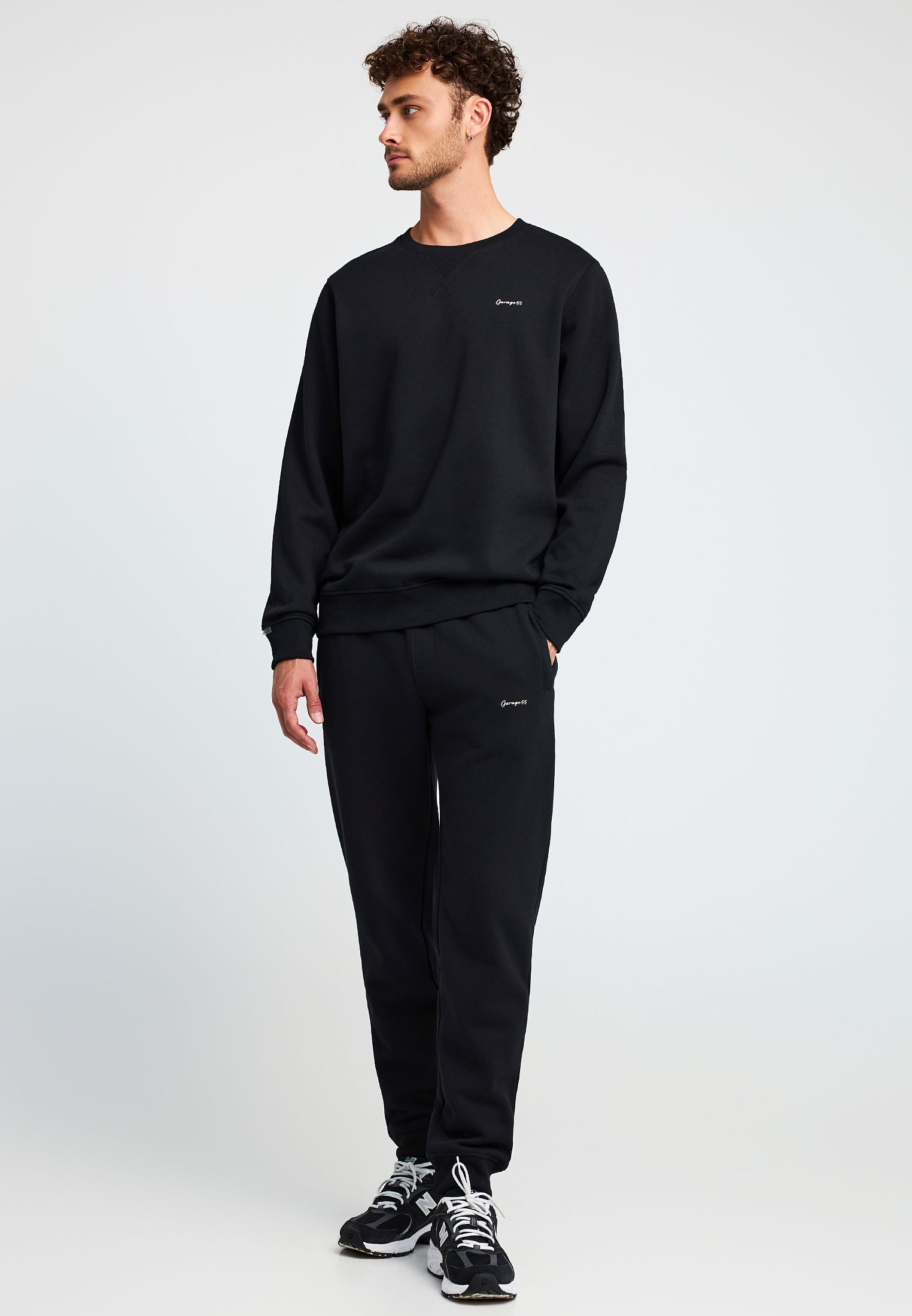 Φούτερ λαιμόκοψη με τύπωμα Garage 55 φωτογραφία