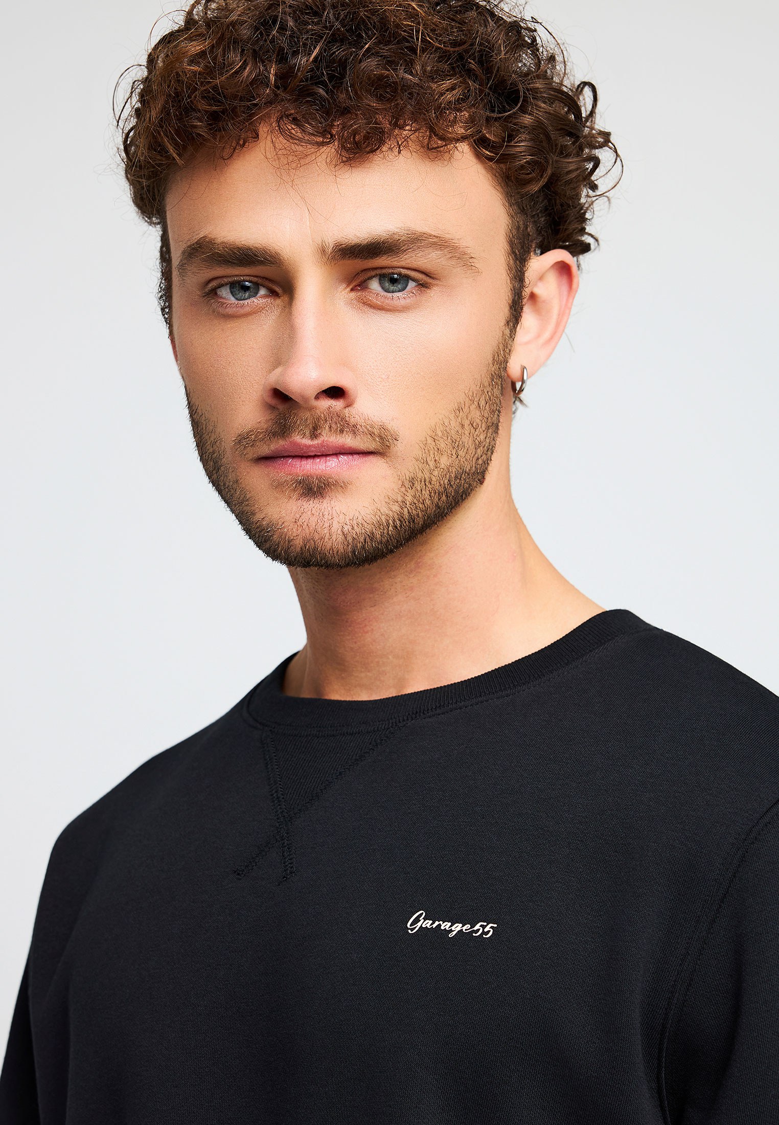 Φούτερ λαιμόκοψη με τύπωμα Garage 55 φωτογραφία