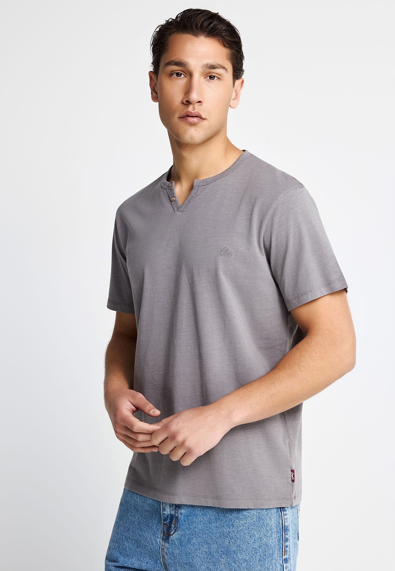 Essential t-shirt Garage 55 με henley λαιμόκοψη