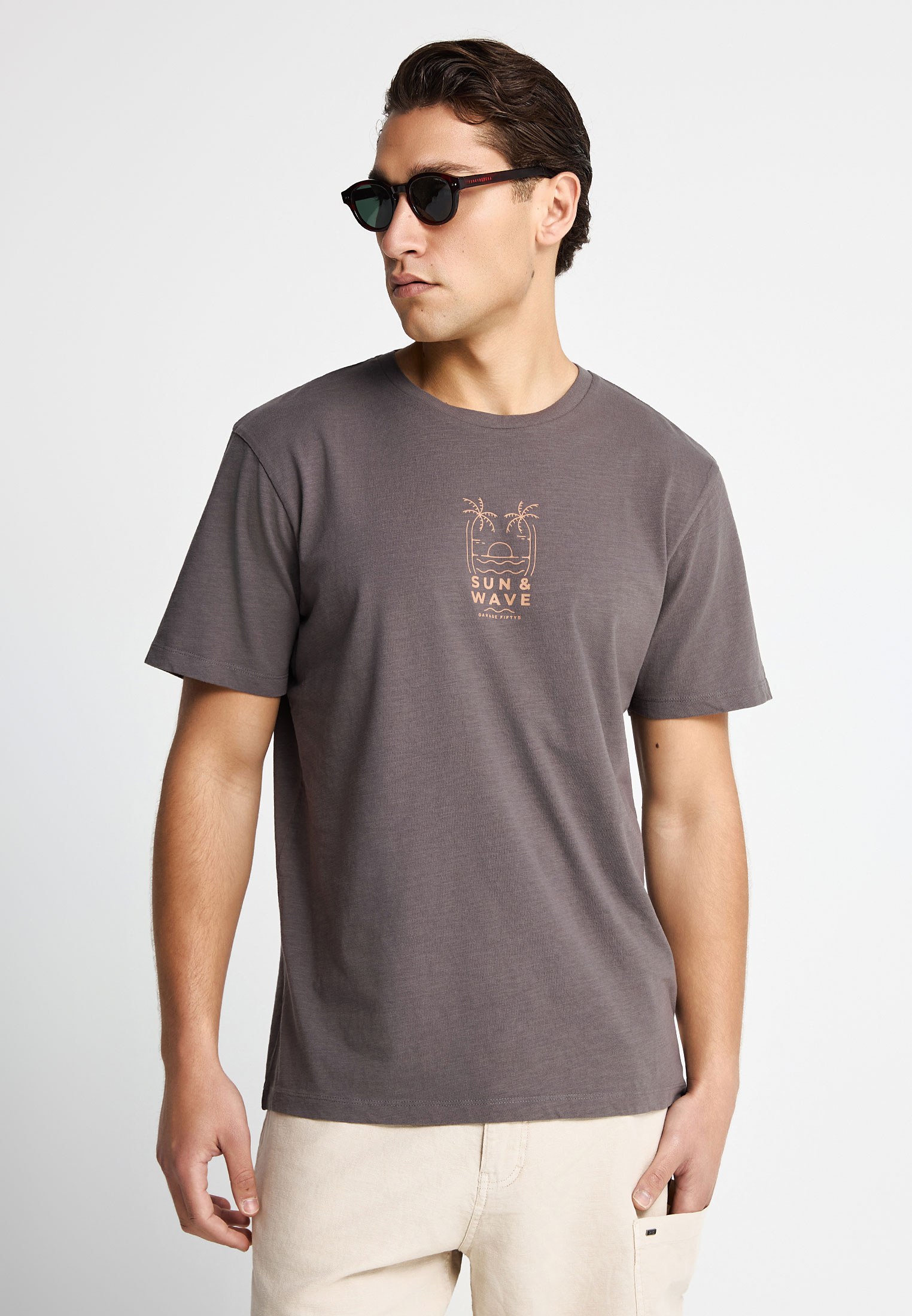 Ανδρικό t-shirt Garage 55 με τύπωμα στην πλάτη